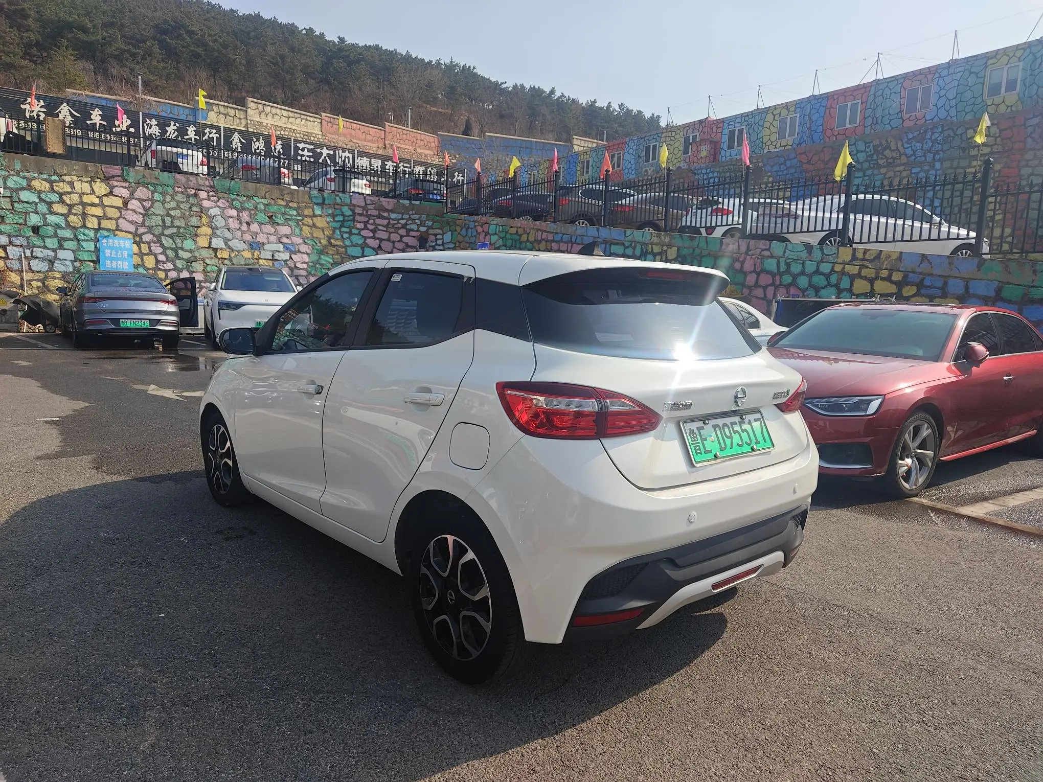 Jiangling Yizhi EV3  из Китая