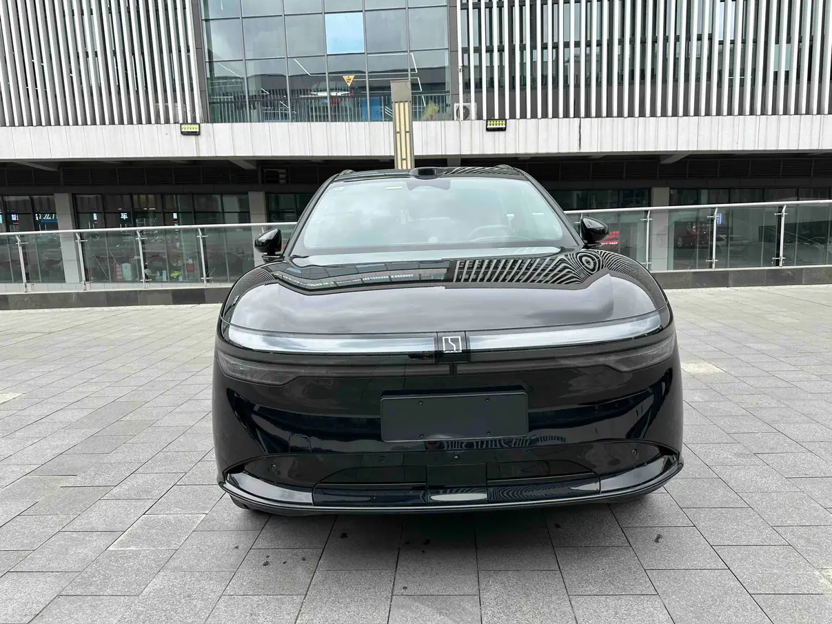 ZEEKR 7X  из Китая