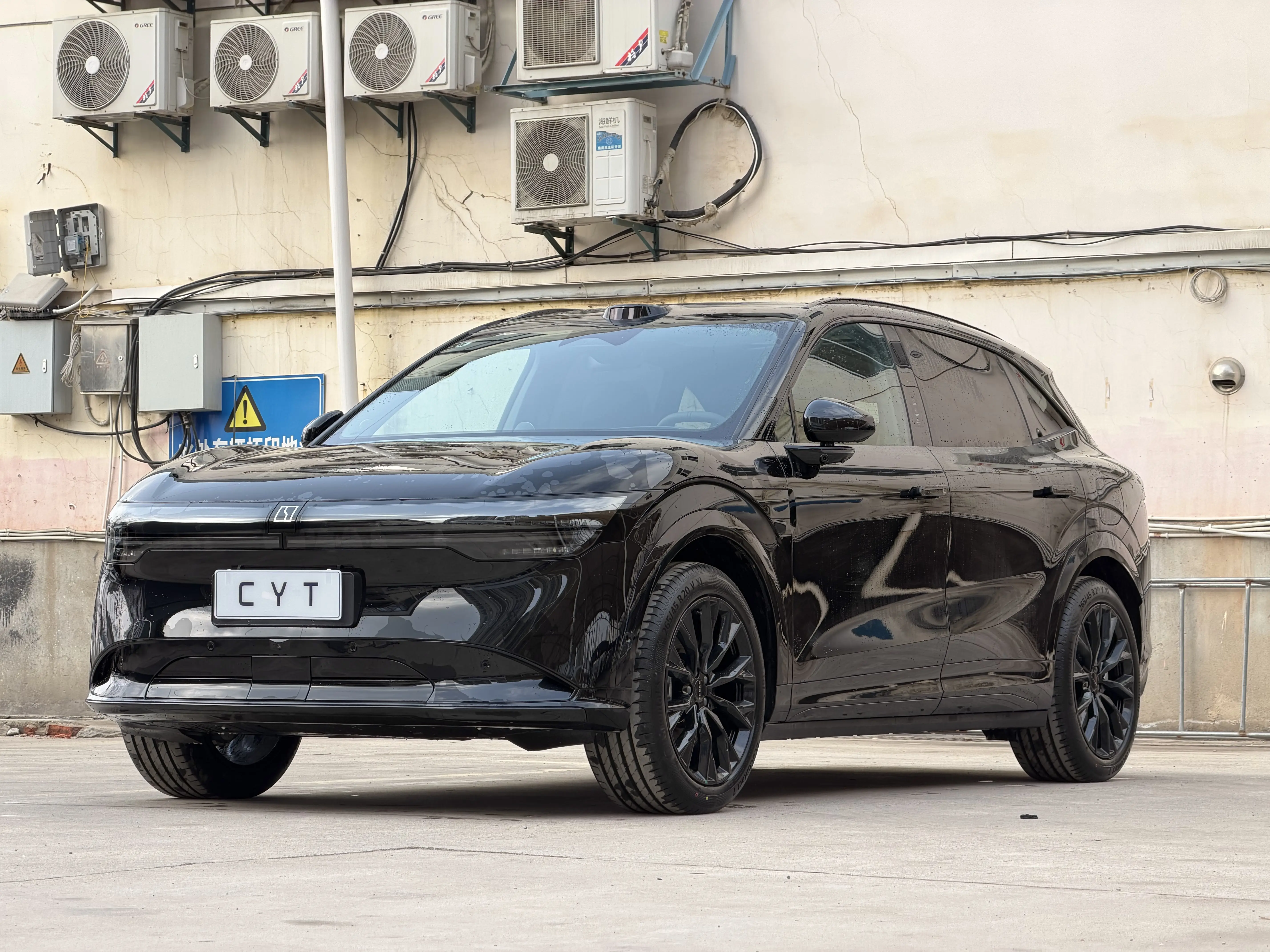 ZEEKR 7X  из Китая