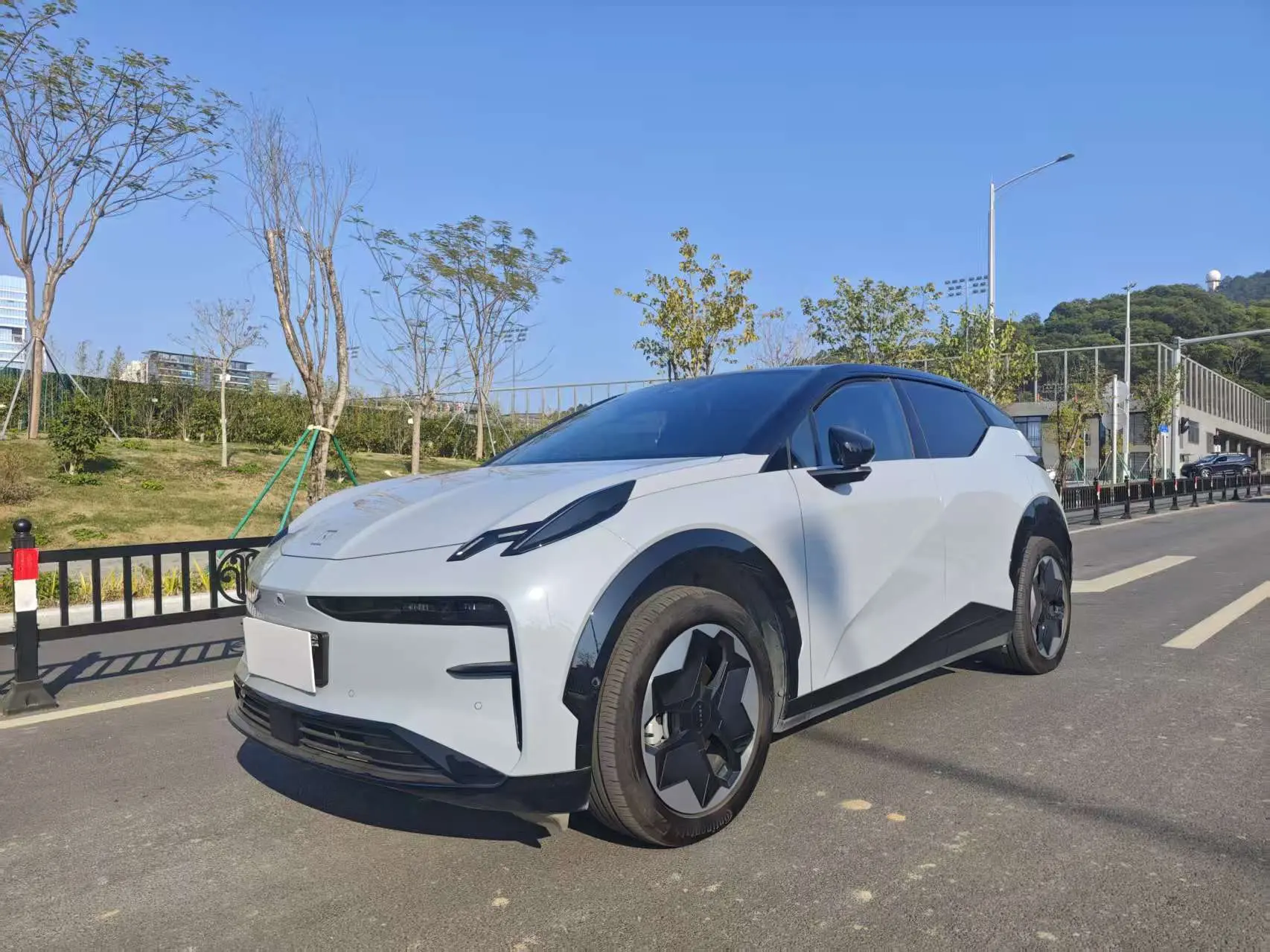 ZEEKR X  из Китая