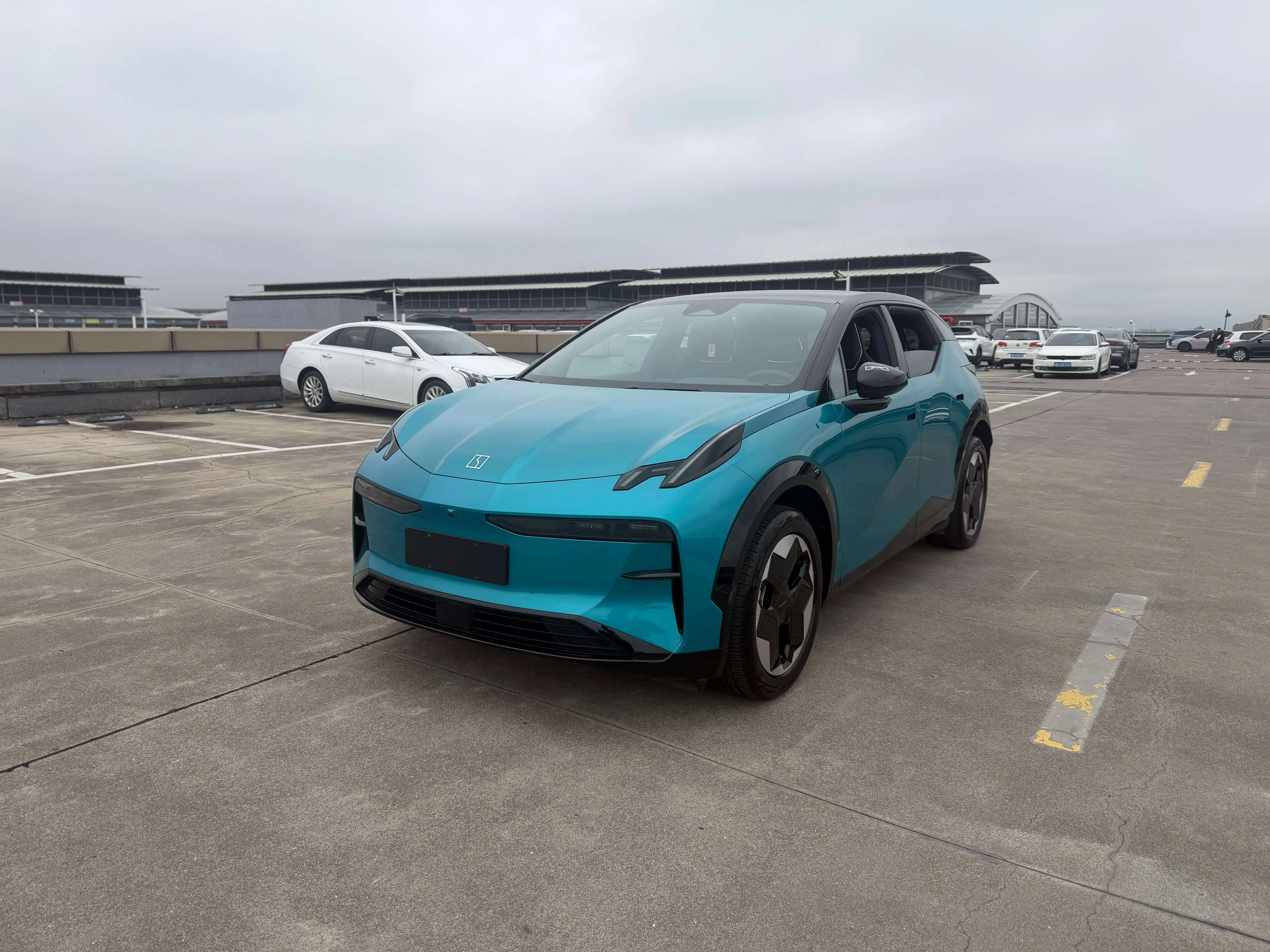 ZEEKR X  из Китая