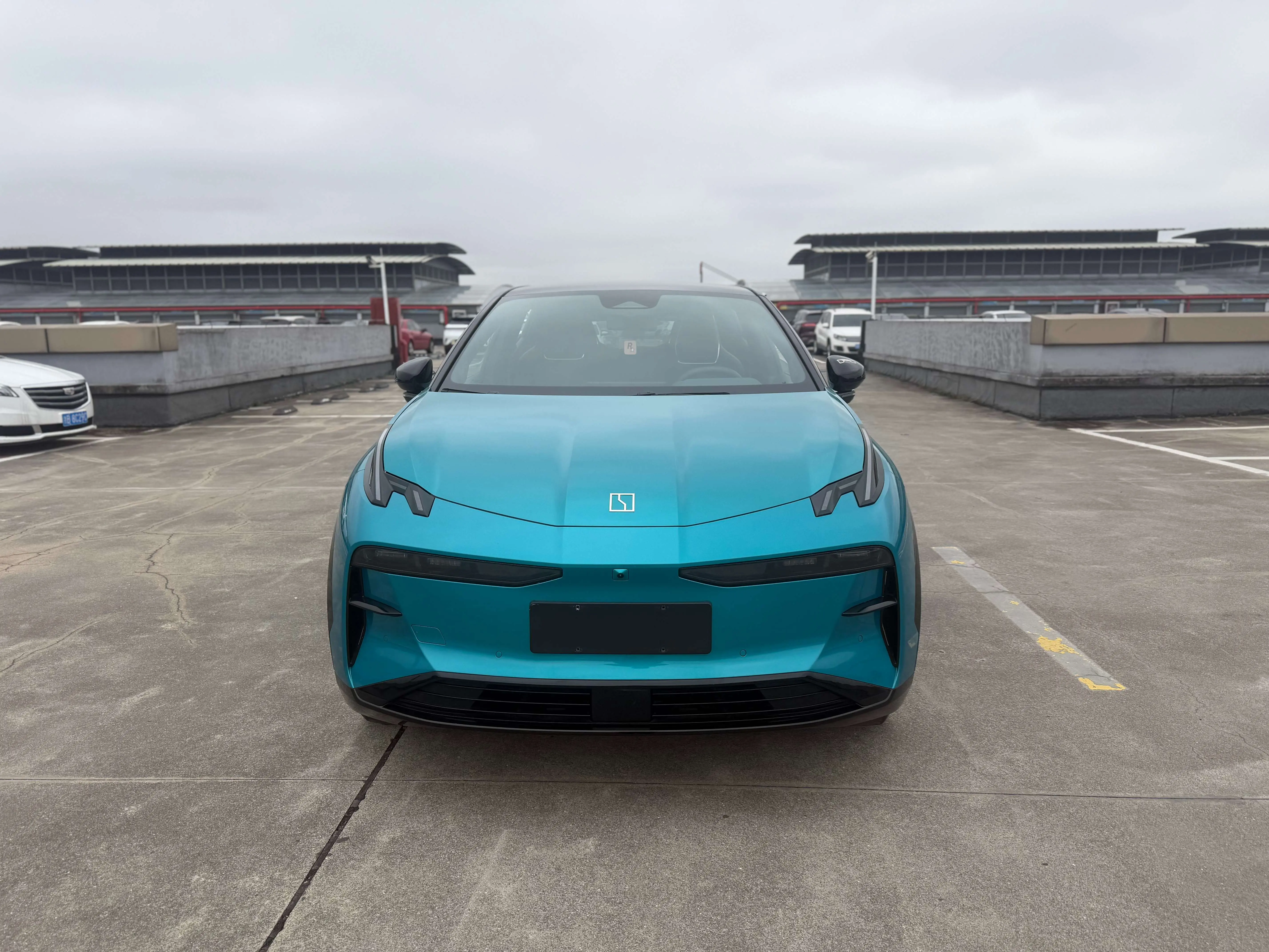 ZEEKR X  из Китая