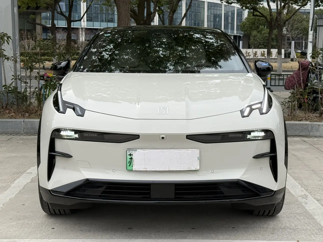 ZEEKR X  из Китая