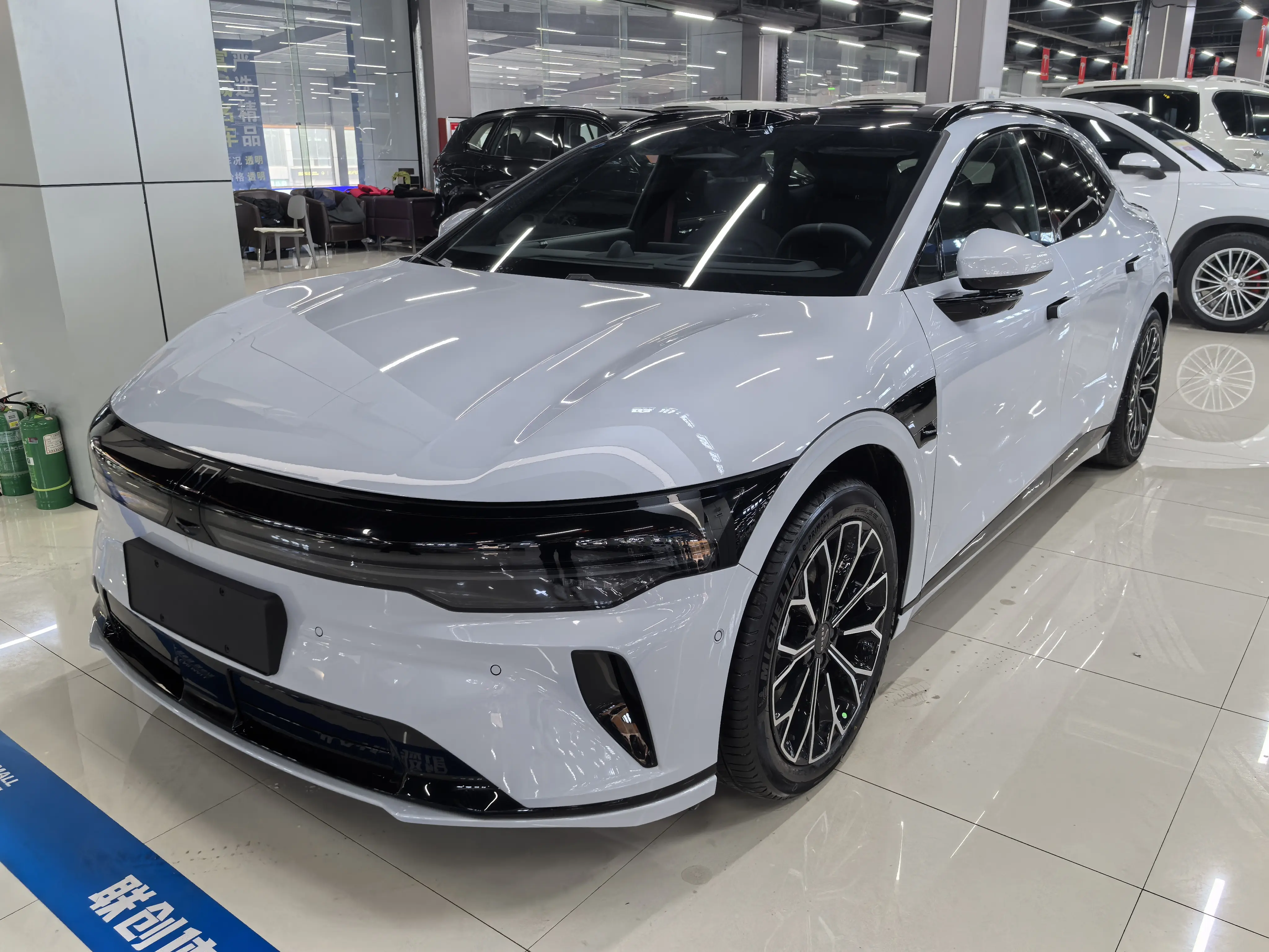 ZEEKR 007GT  из Китая