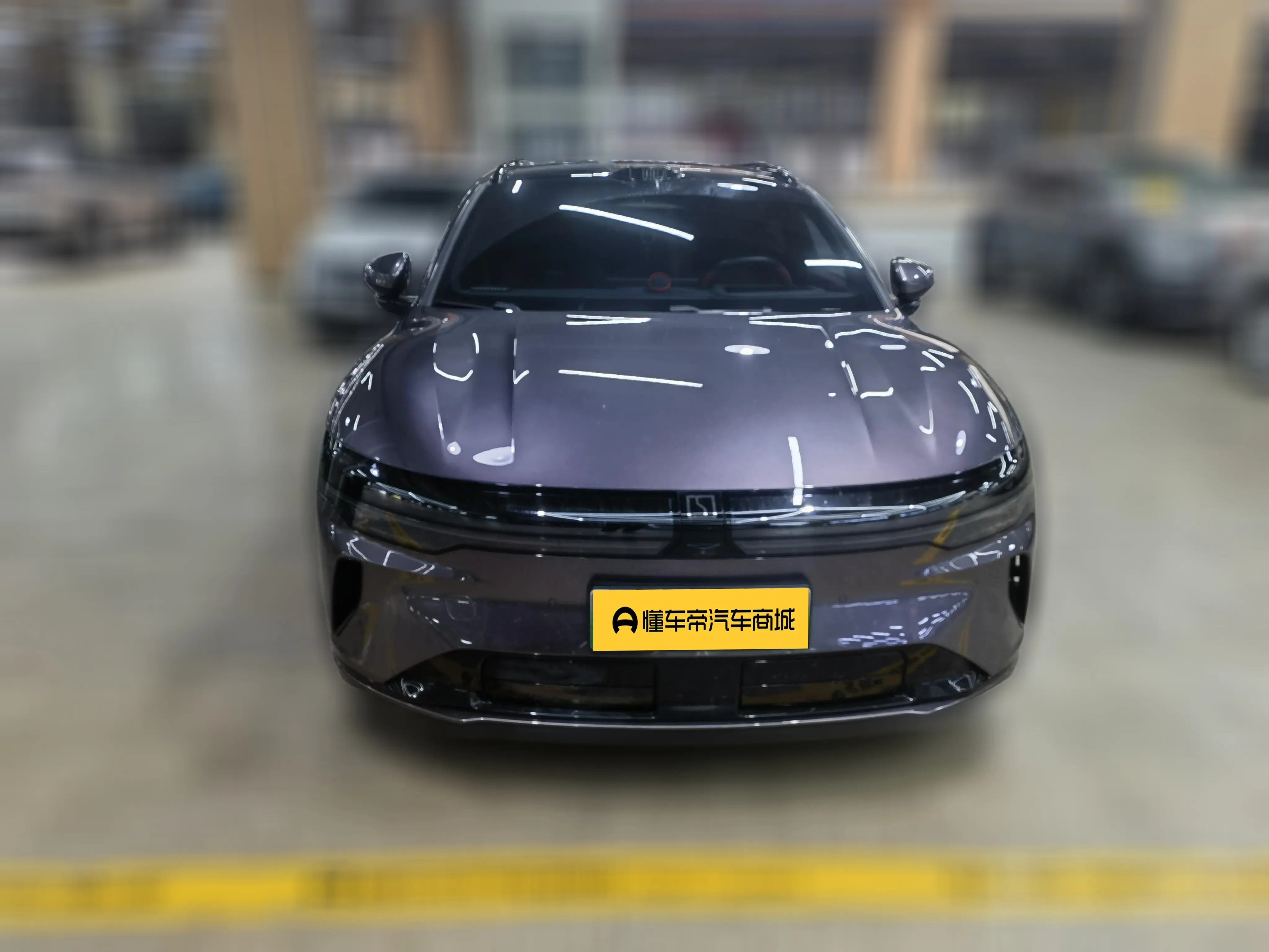 ZEEKR 007  из Китая