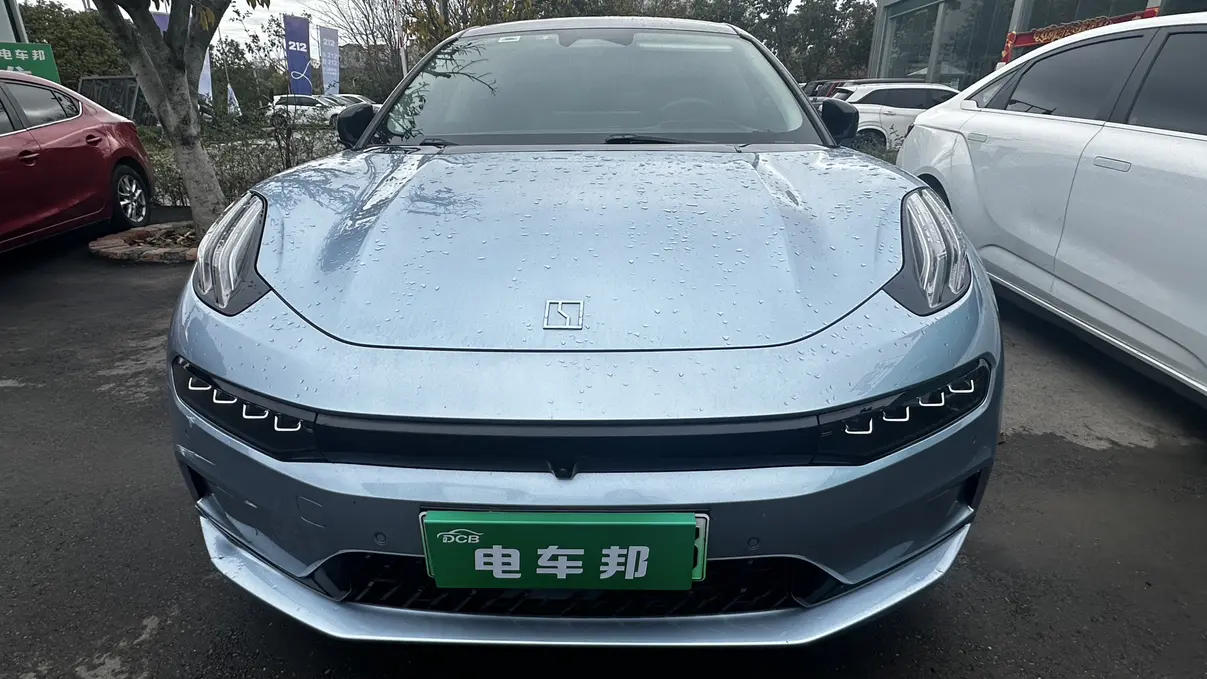 ZEEKR 001  из Китая