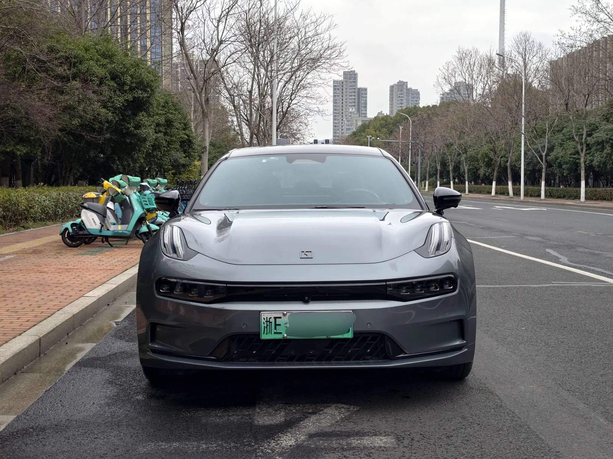 ZEEKR 001  из Китая