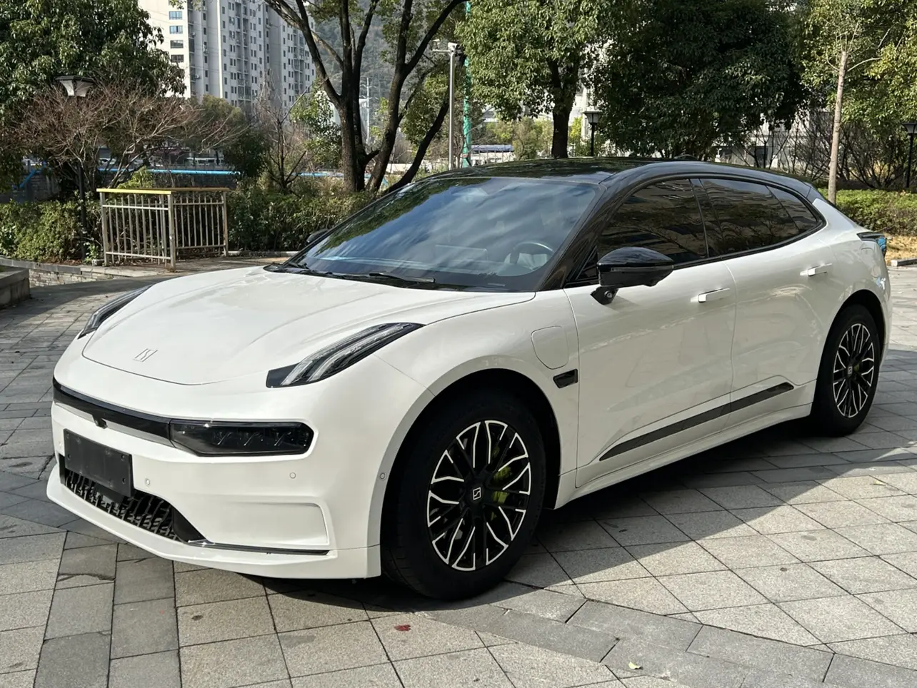 ZEEKR 001  из Китая