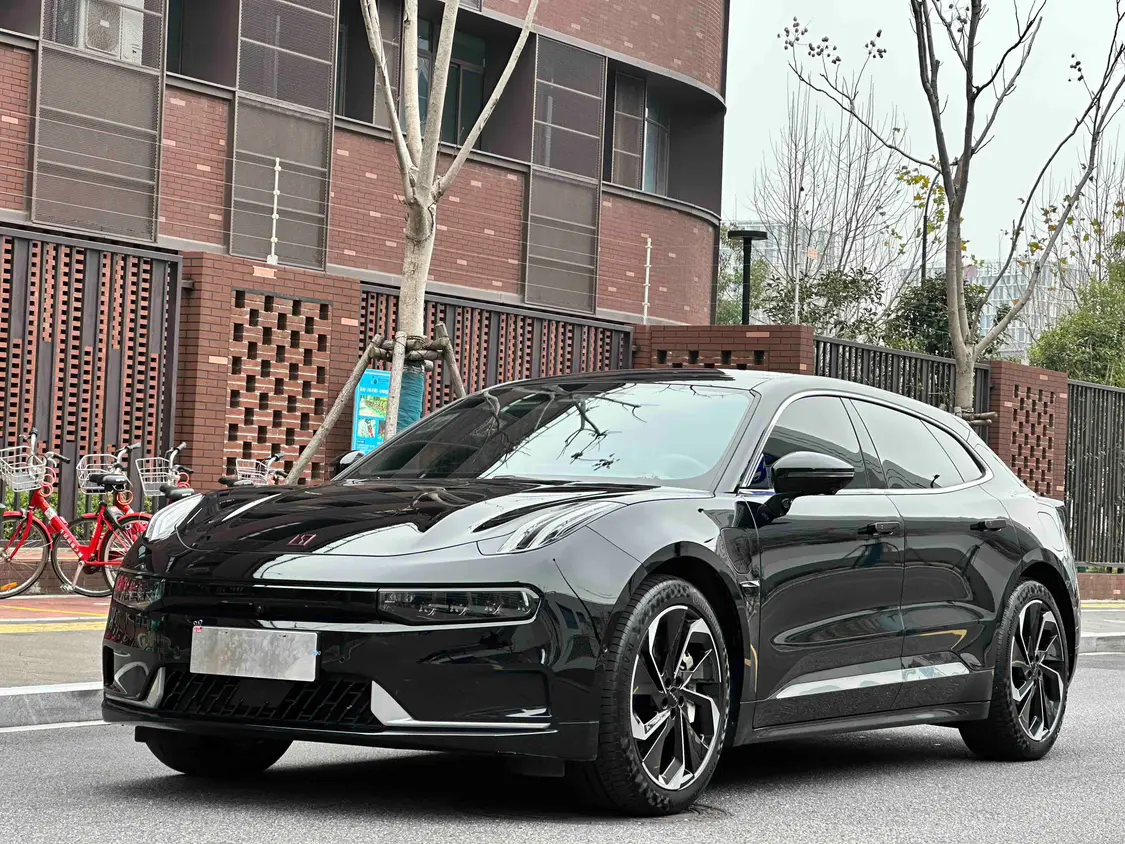 ZEEKR 001  из Китая