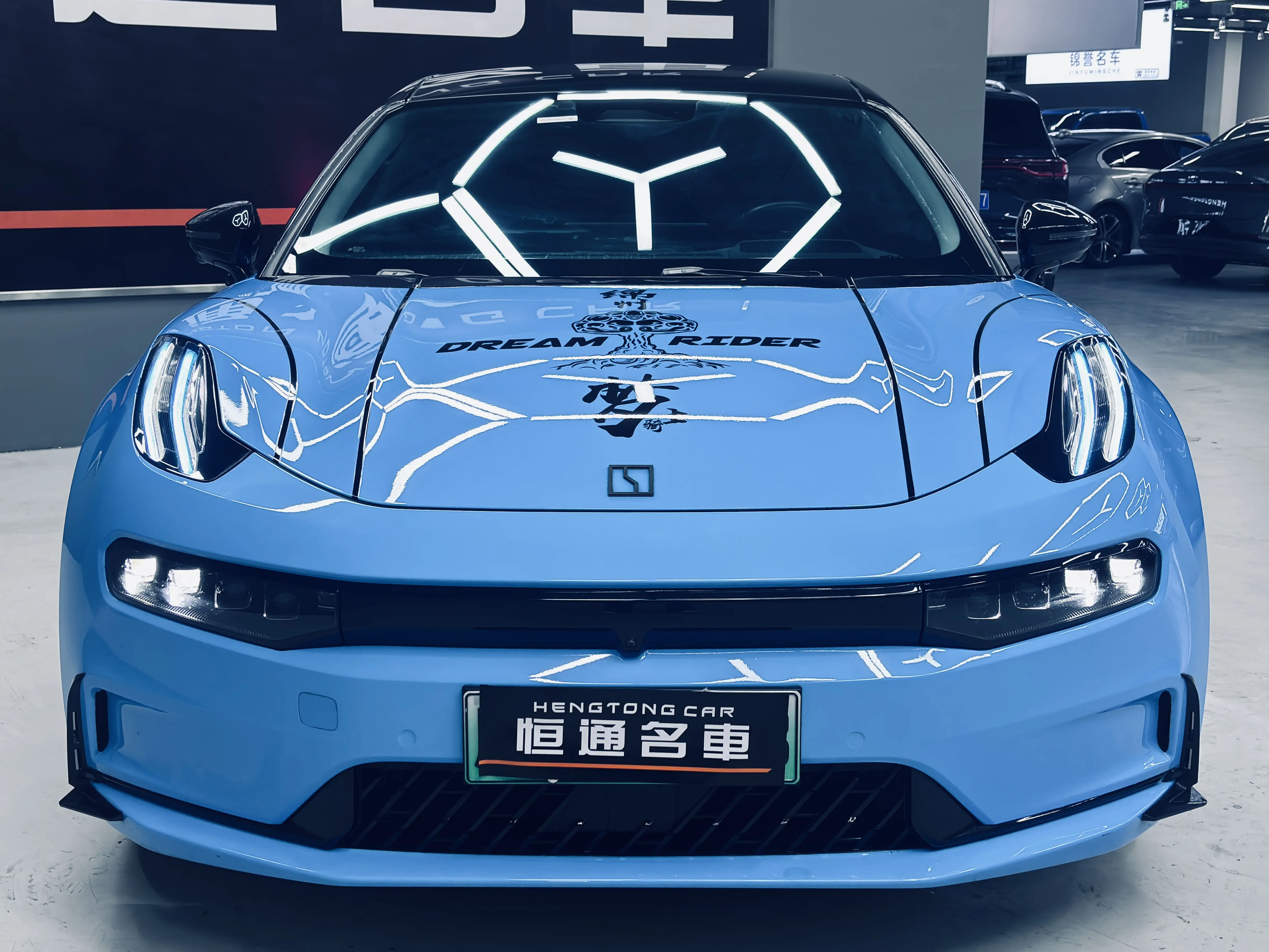 ZEEKR 001  из Китая