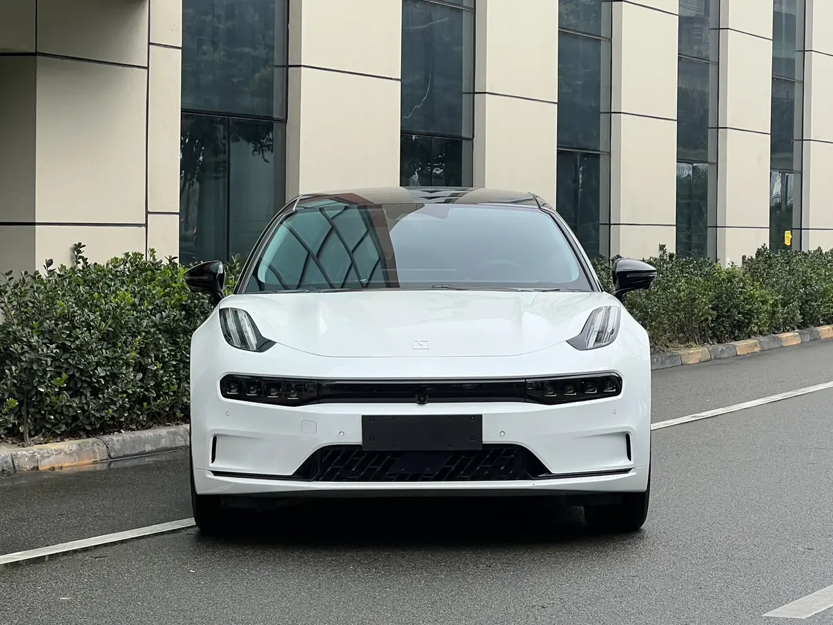 ZEEKR 001  из Китая