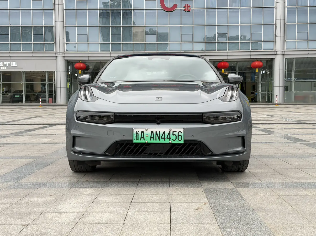 ZEEKR 001  из Китая