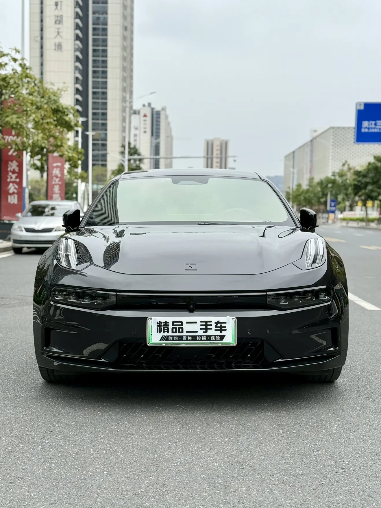 ZEEKR 001  из Китая