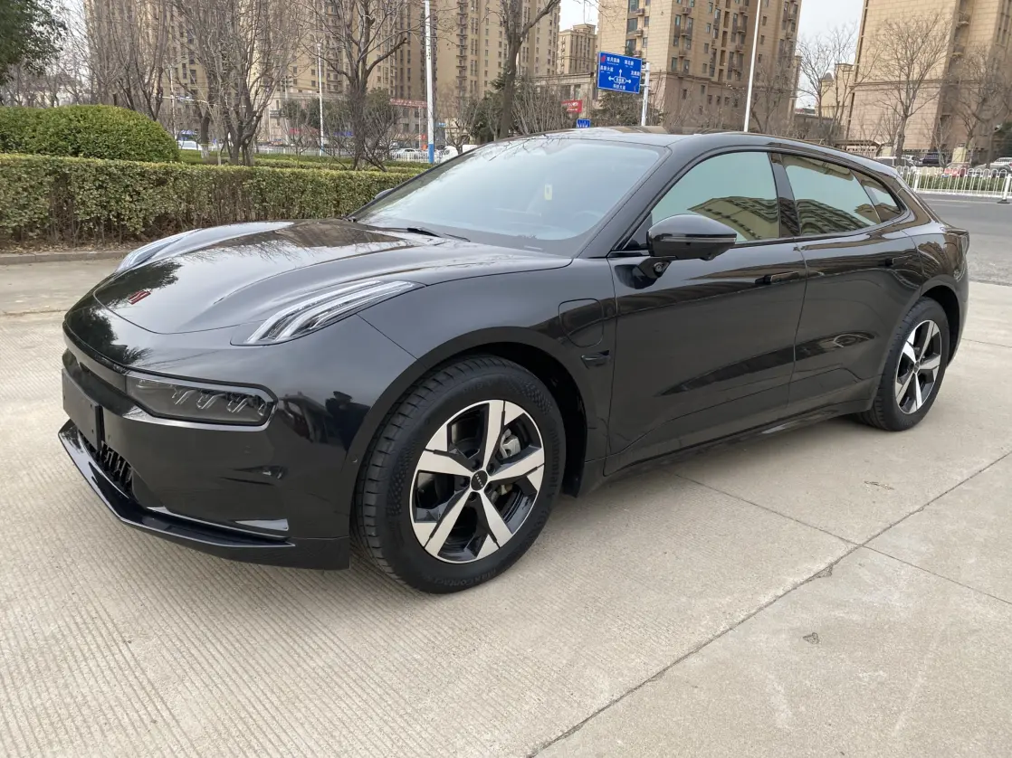 ZEEKR 001  из Китая