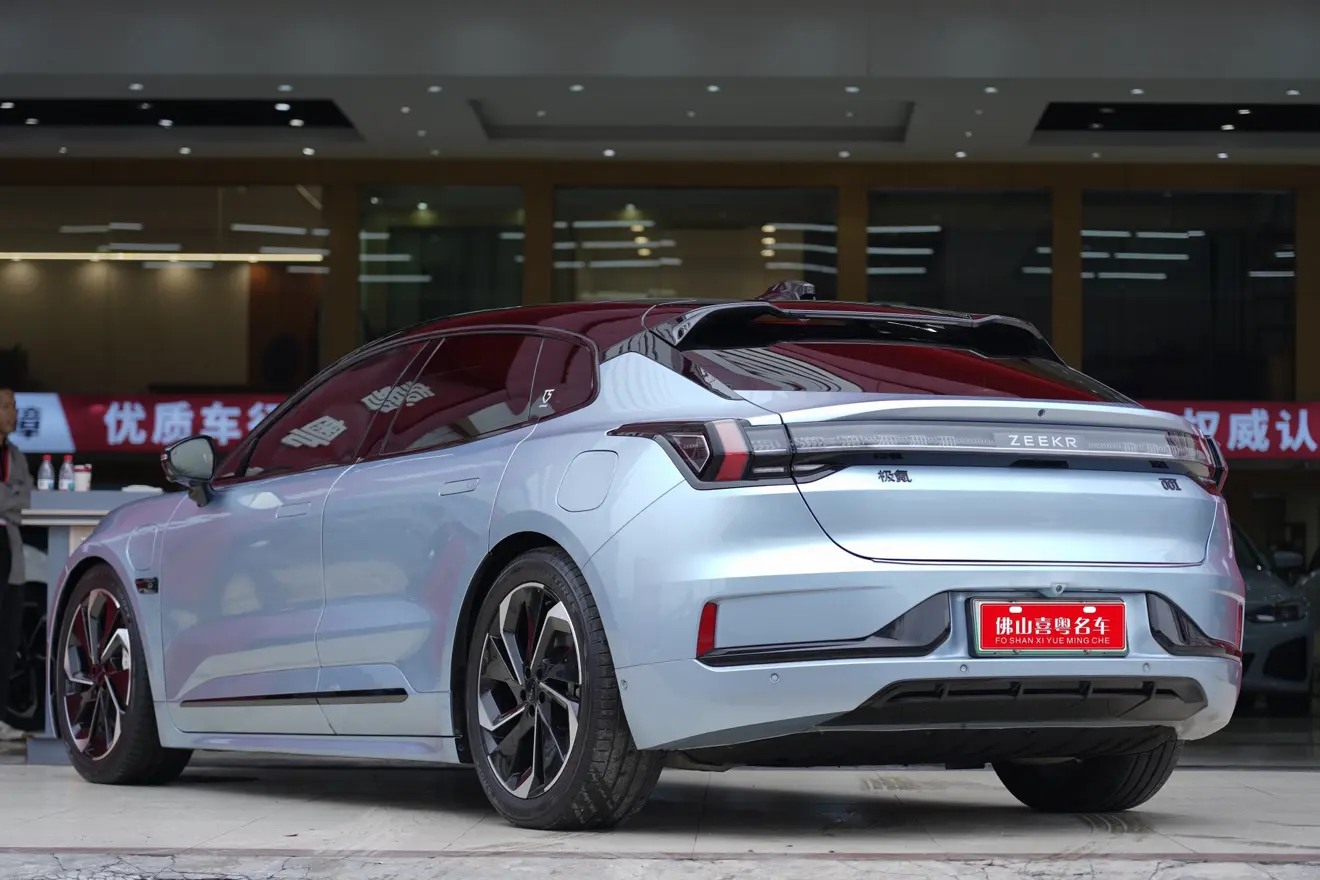 ZEEKR 001  из Китая