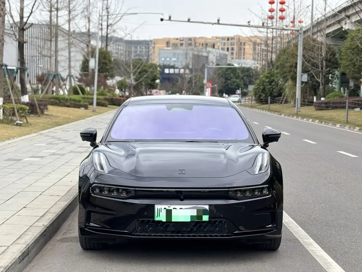 ZEEKR 001  из Китая