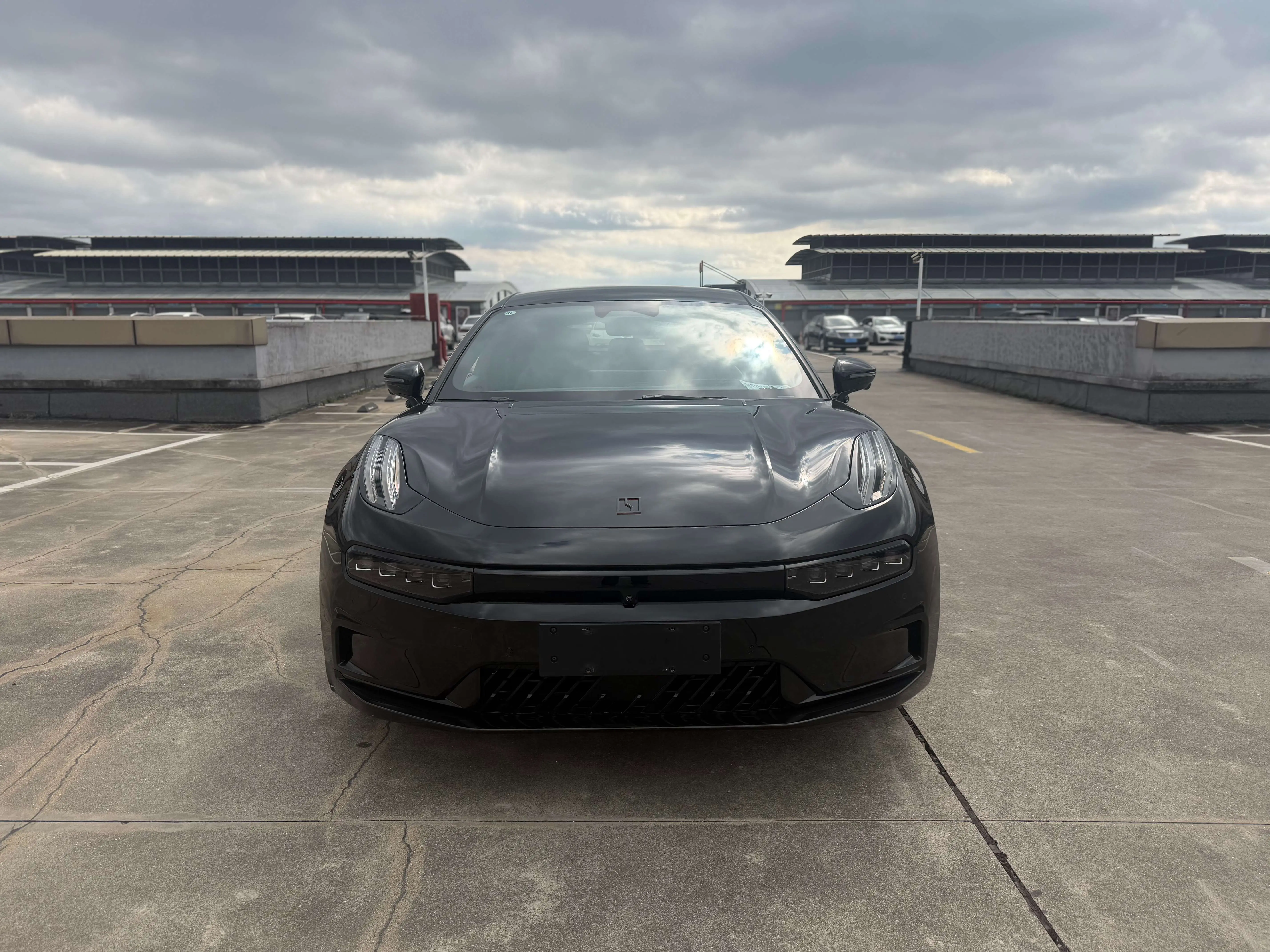 ZEEKR 001  из Китая