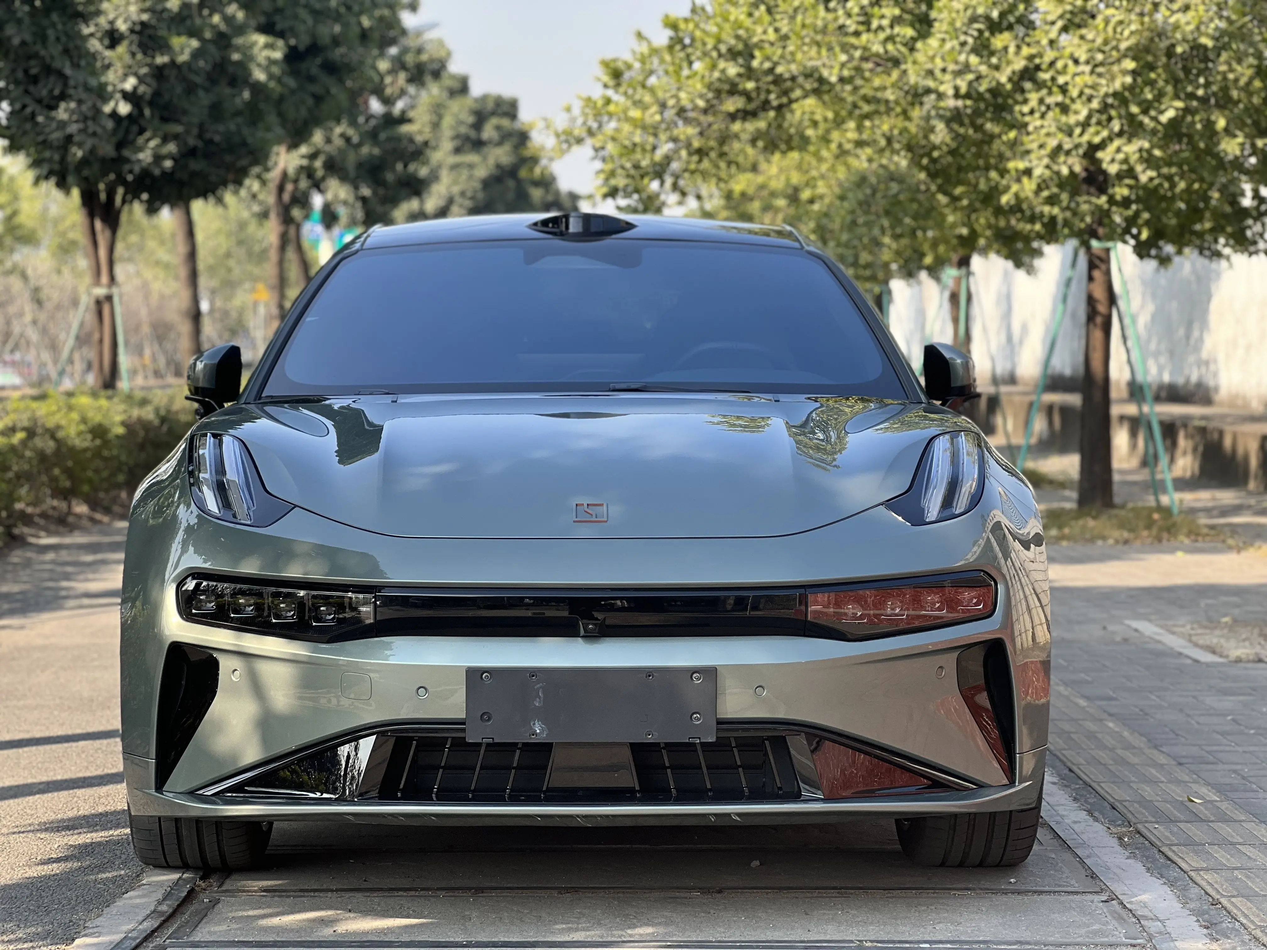 ZEEKR 001  из Китая