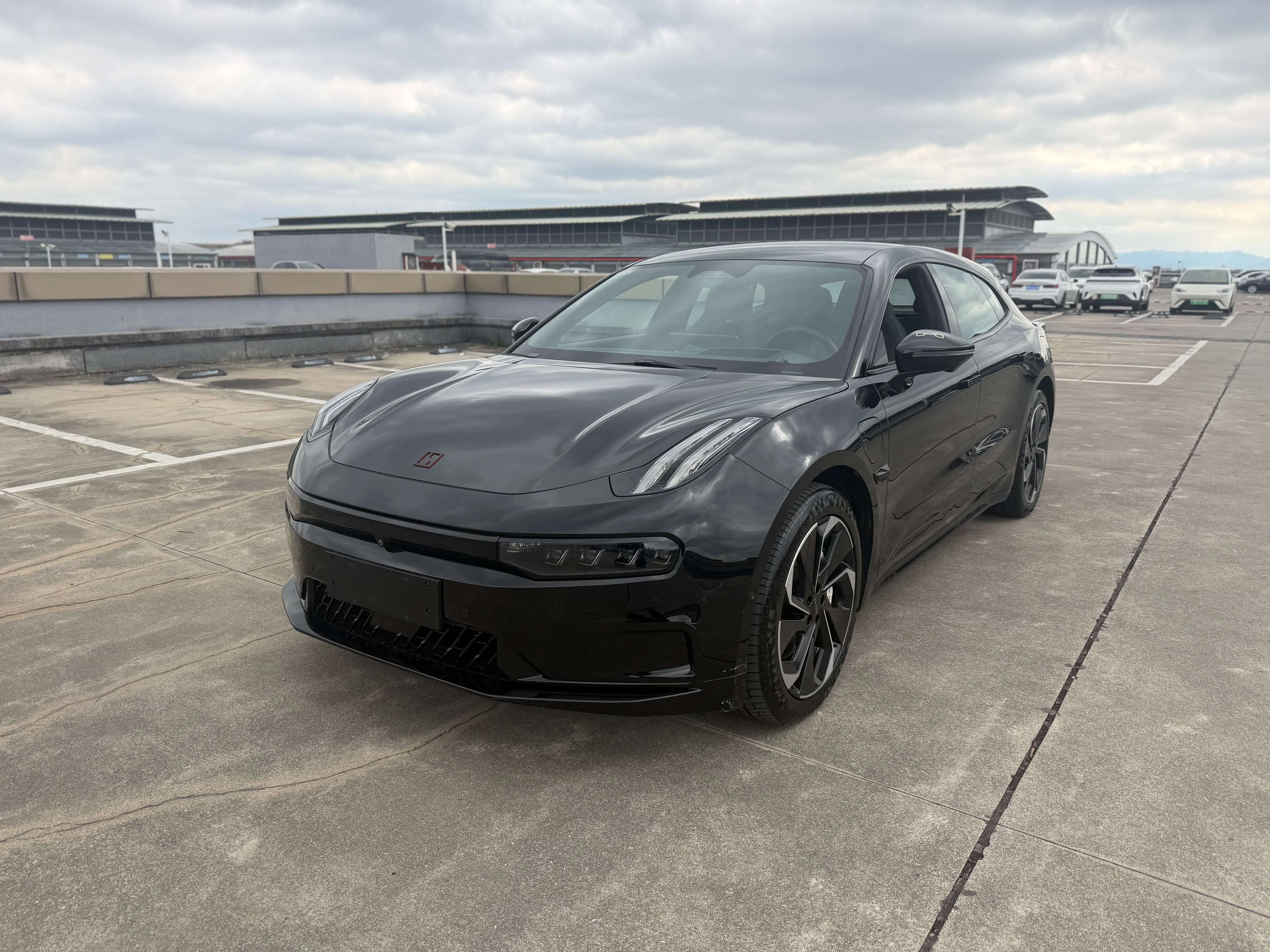 ZEEKR 001  из Китая