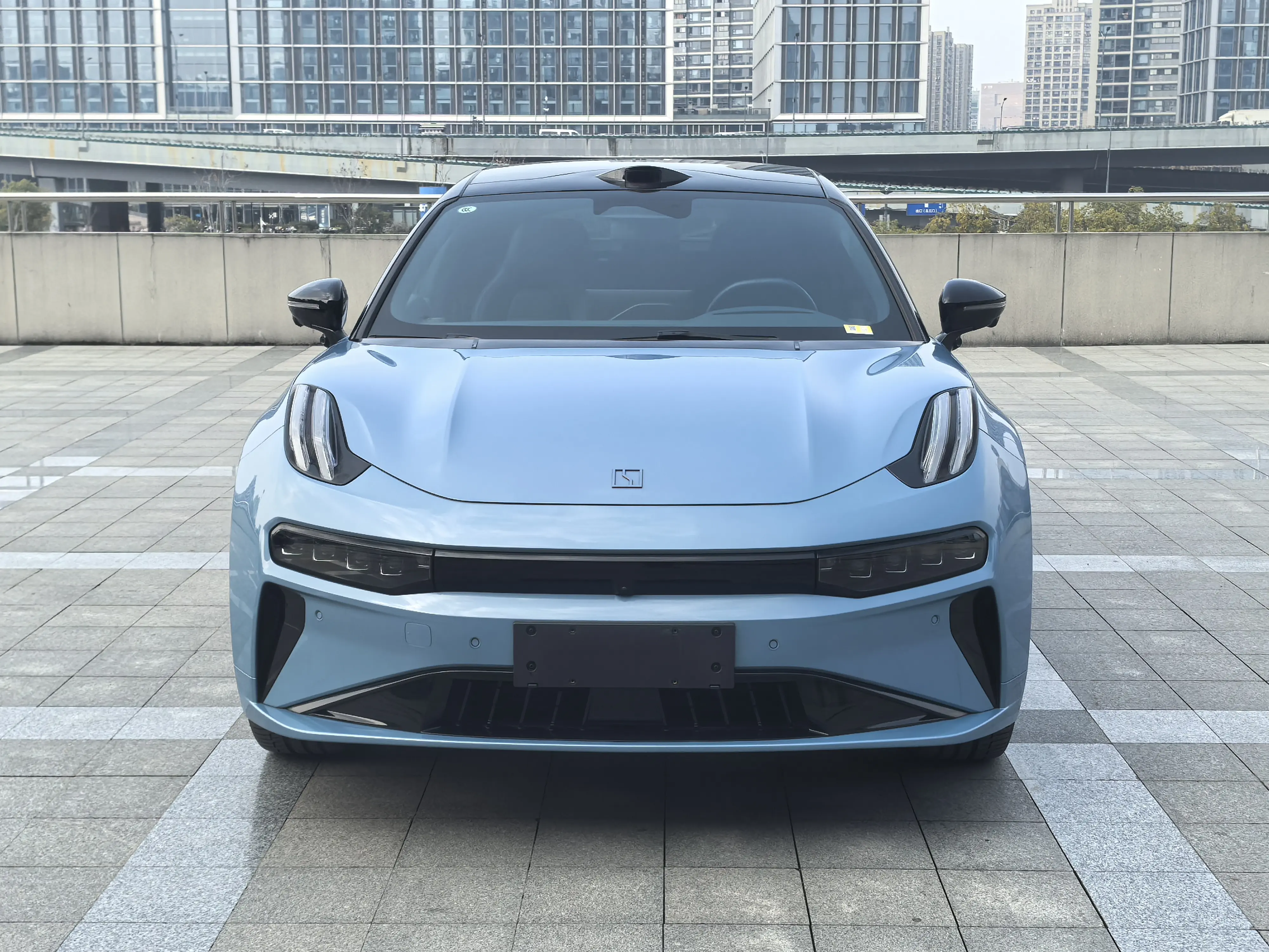 ZEEKR 001  из Китая