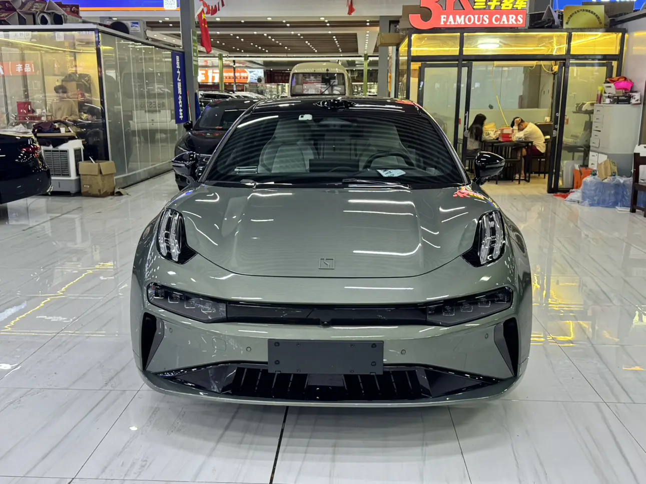 ZEEKR 001  из Китая