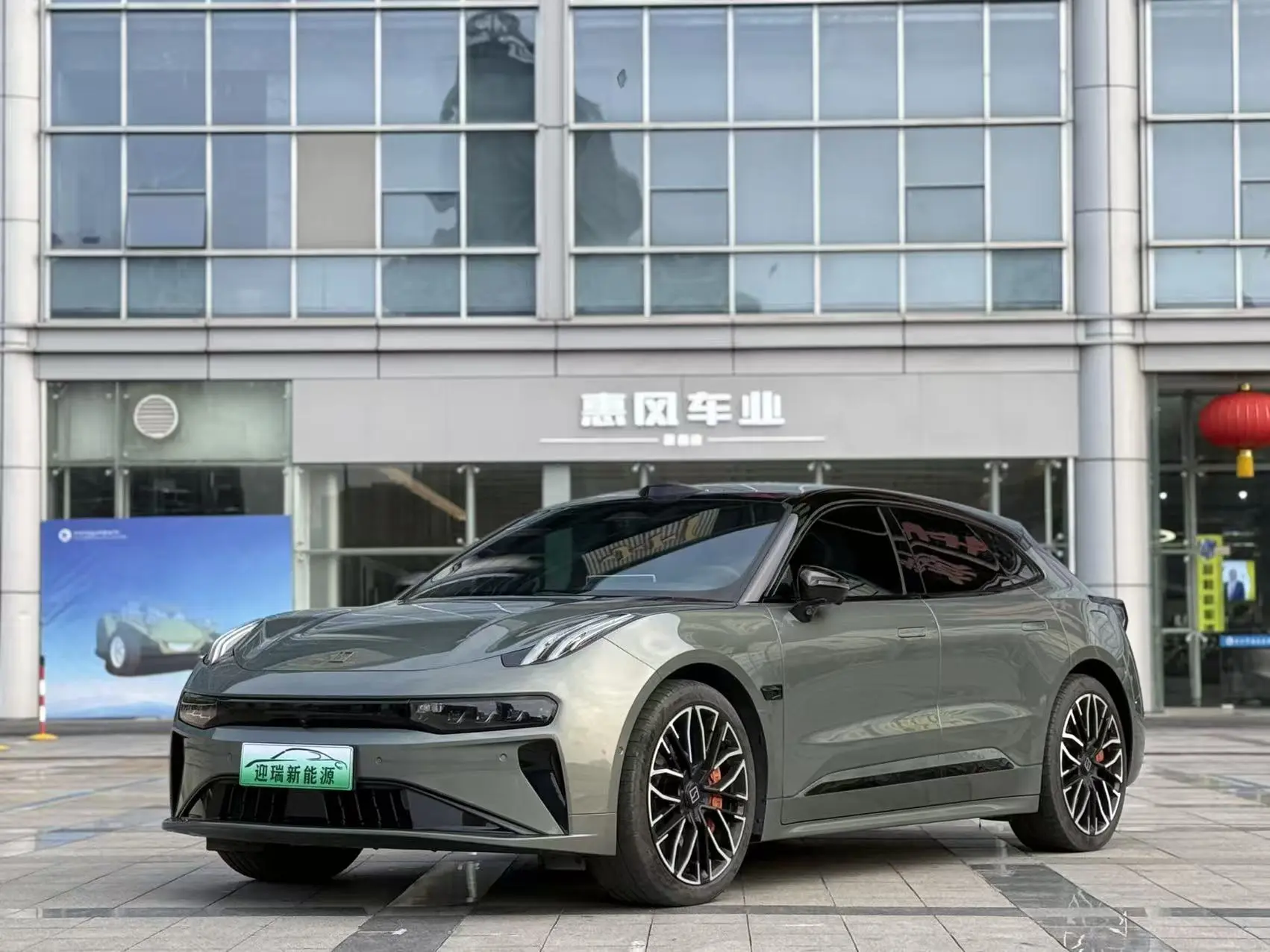 ZEEKR 001  из Китая