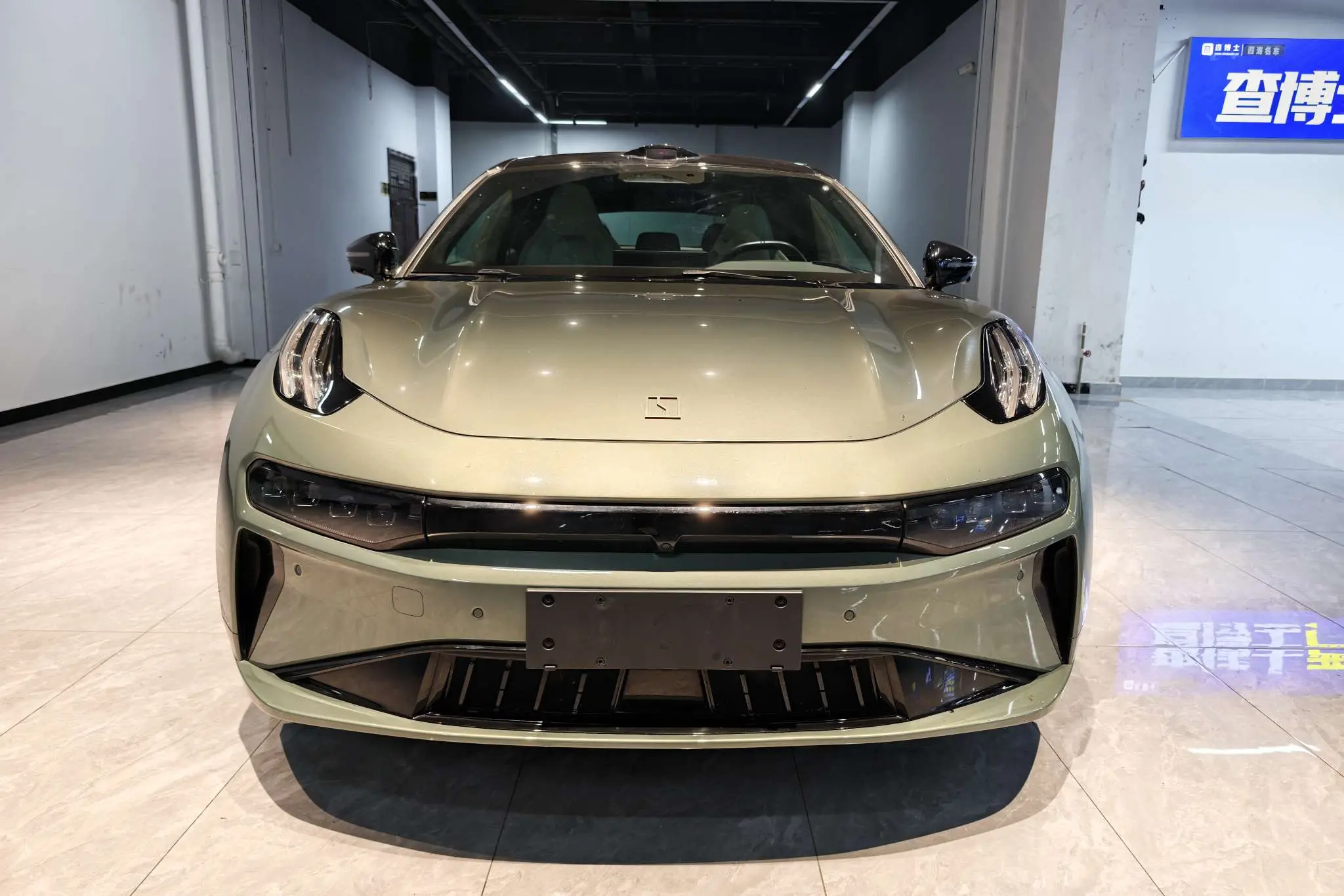 ZEEKR 001  из Китая