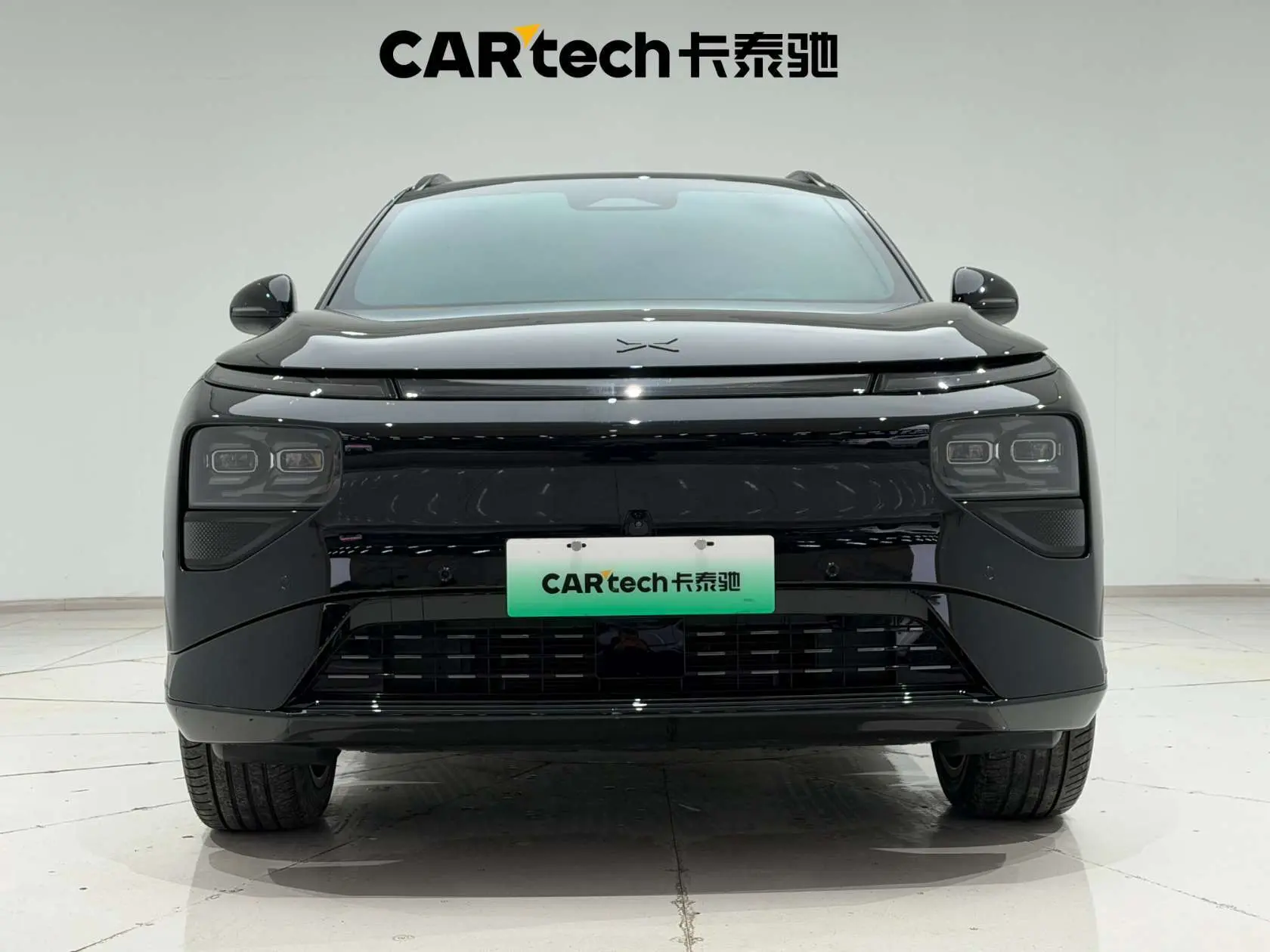 Xpeng G9  из Китая