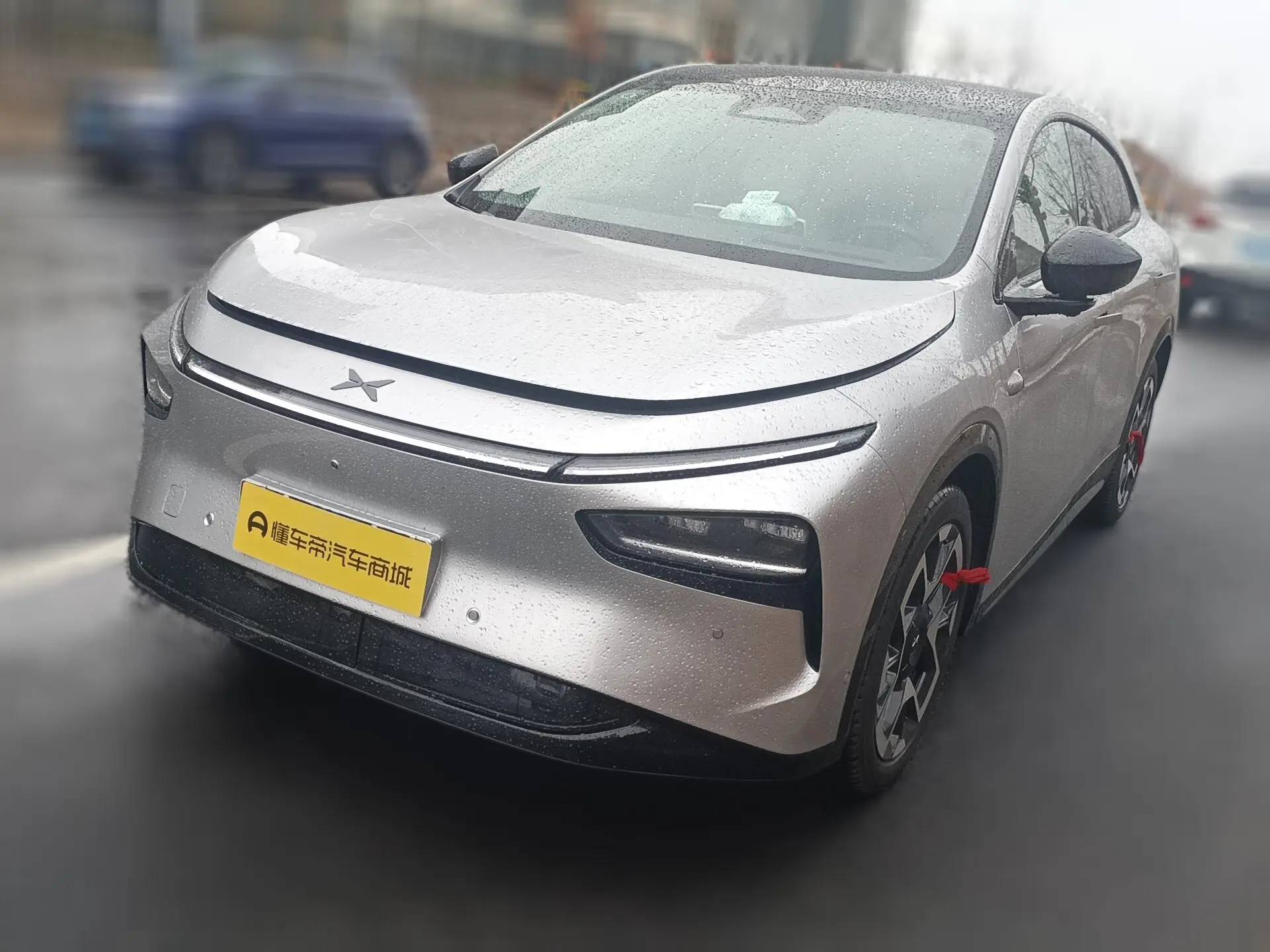 Xpeng G7  из Китая