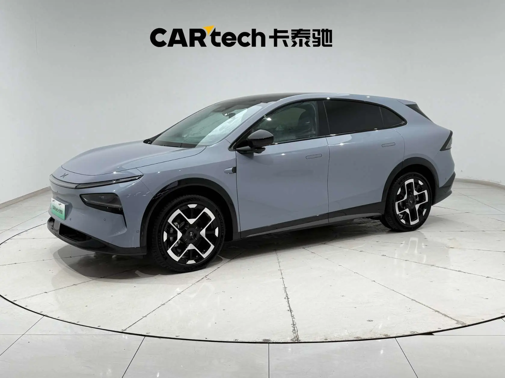 Xpeng G7  из Китая