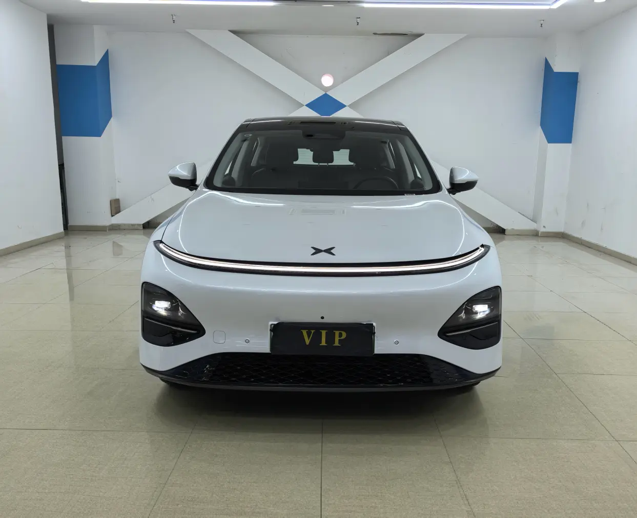 Xpeng G6  из Китая