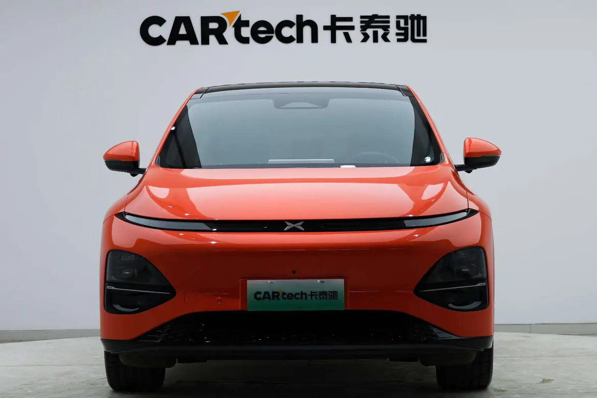 Xpeng G6  из Китая