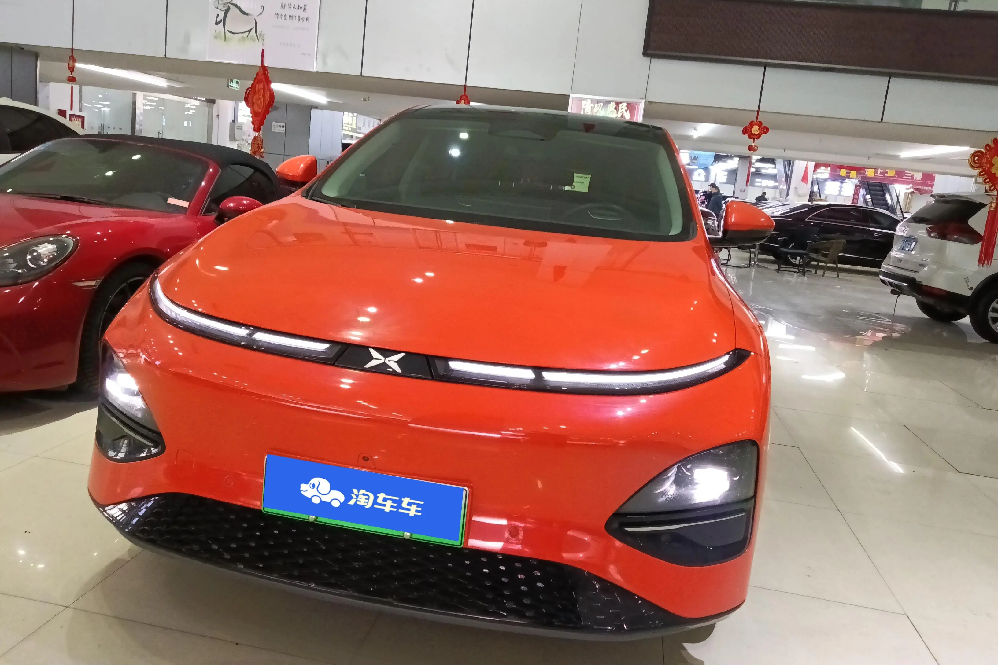 Xpeng G6  из Китая