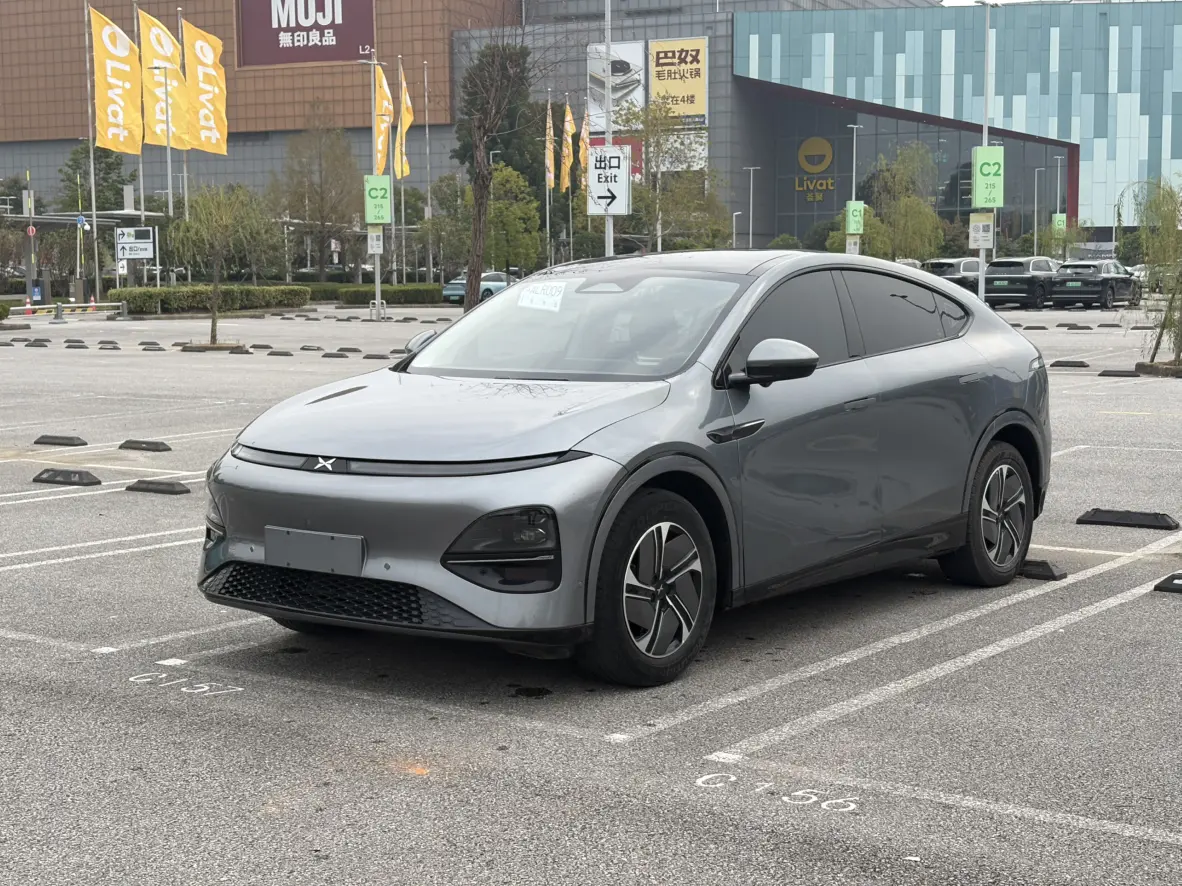 Xpeng G6  из Китая