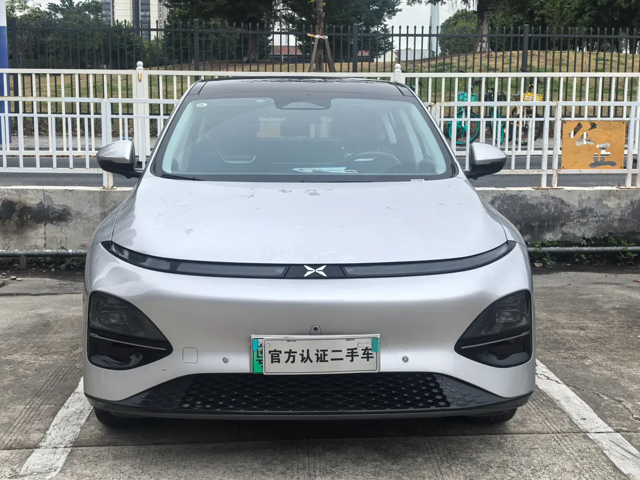 Xpeng G6  из Китая