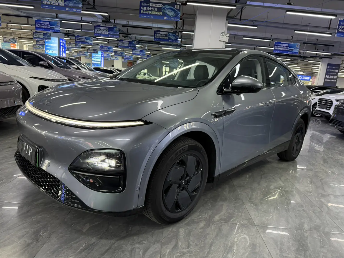 Xpeng G6  из Китая