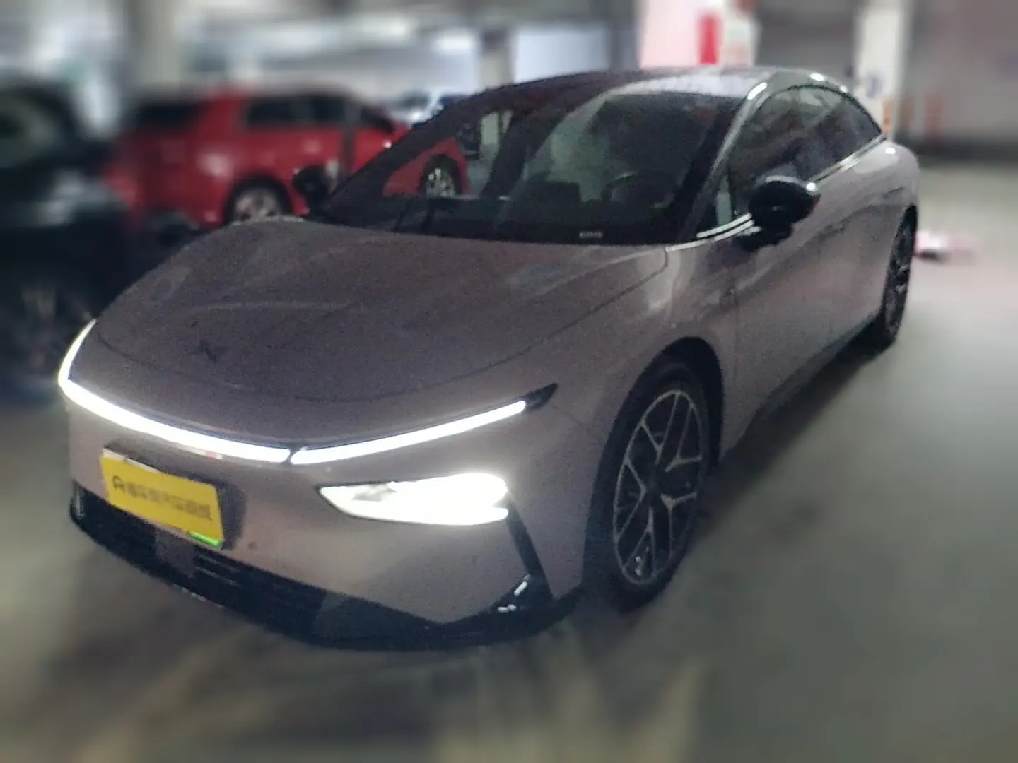 Xpeng P7+  из Китая