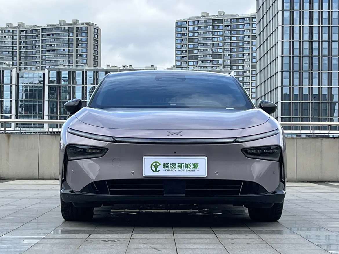 Xpeng P7+  из Китая