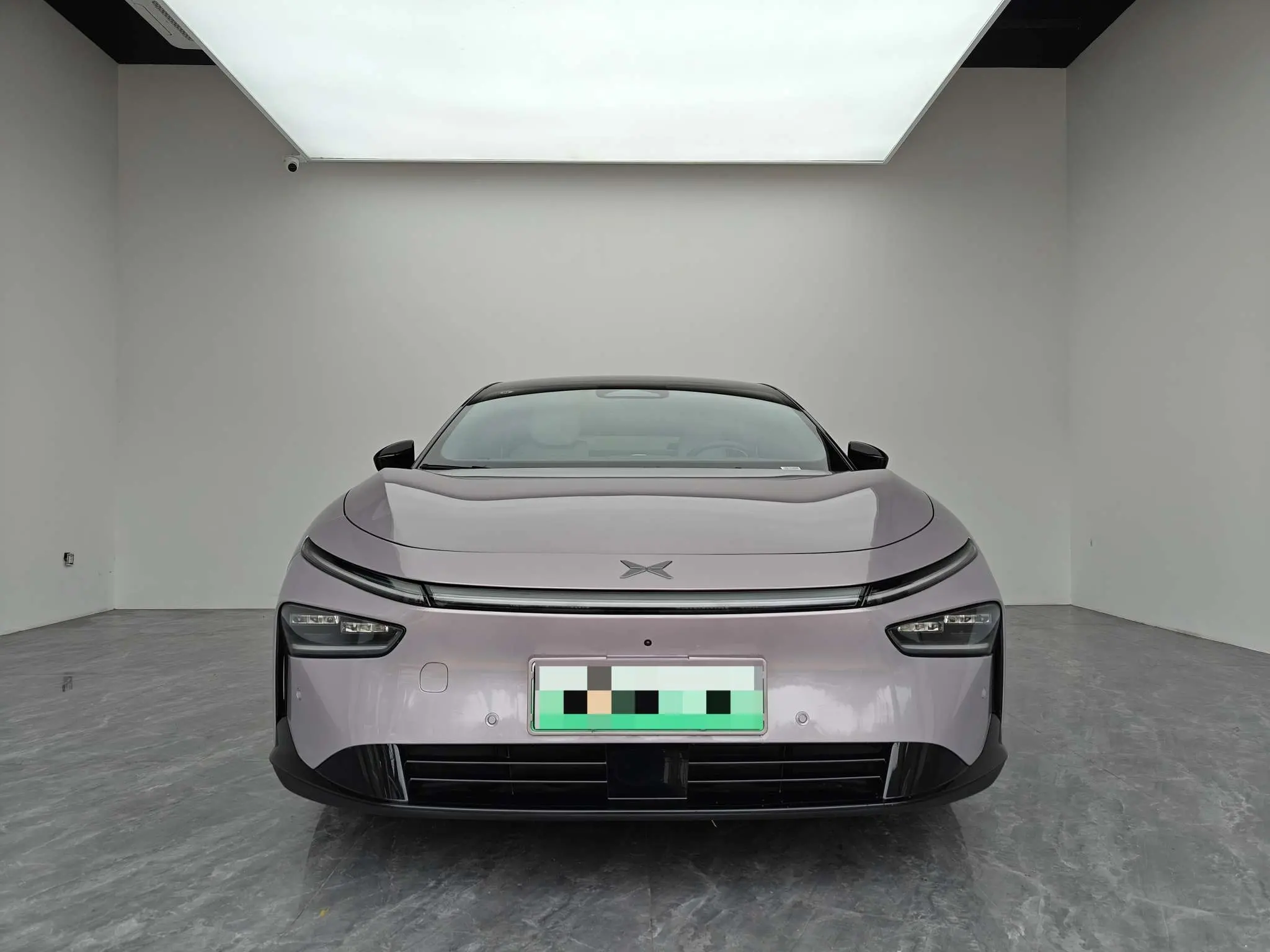 Xpeng P7+  из Китая