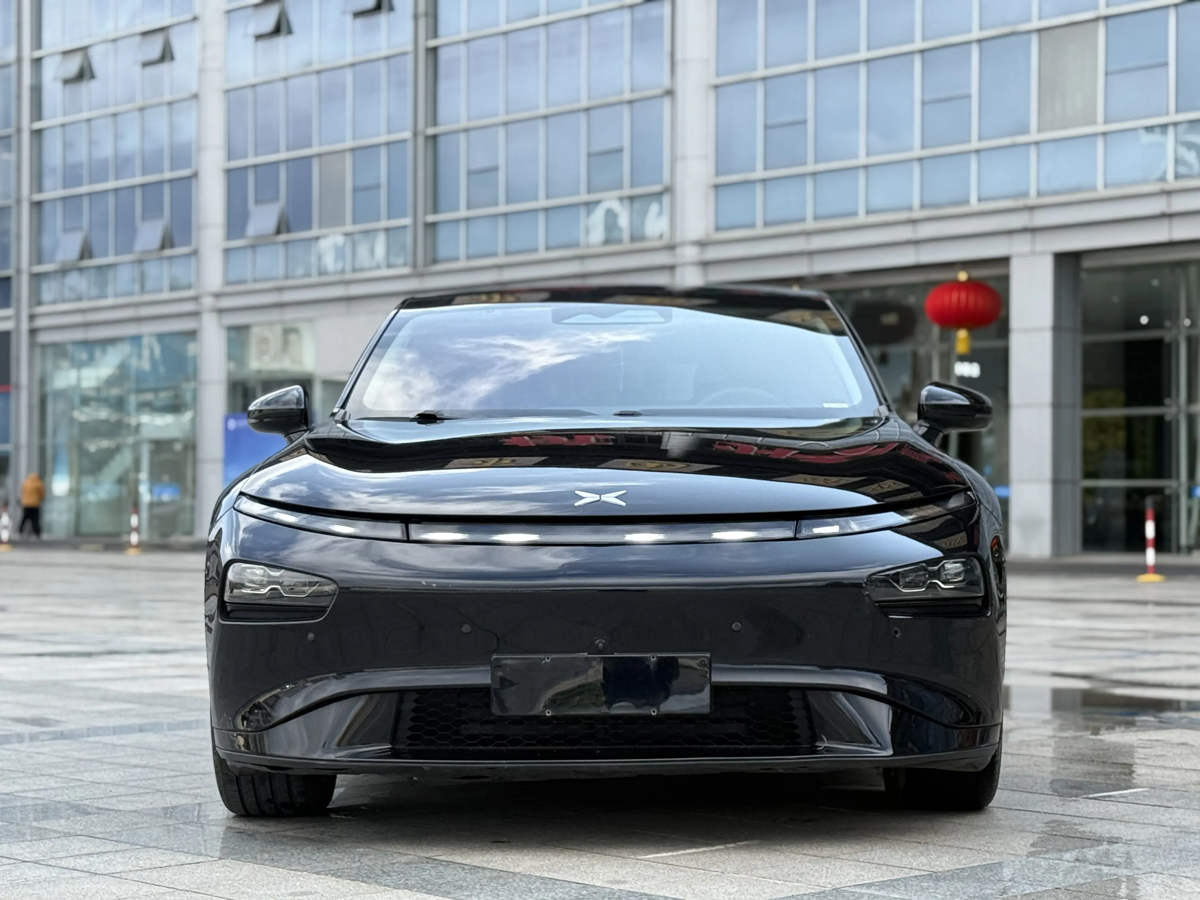 Xpeng P7  из Китая