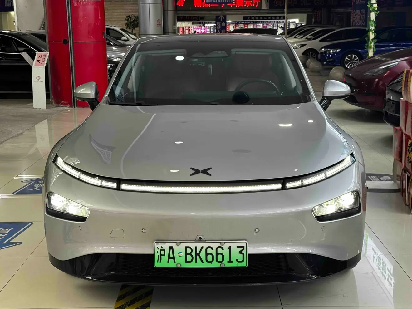 Xpeng P7  из Китая