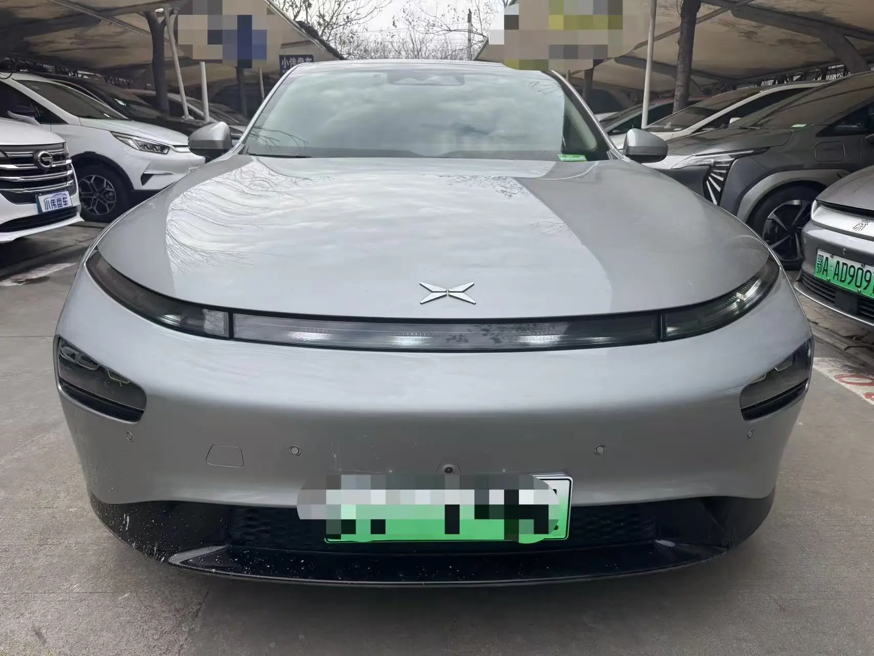 Xpeng P7  из Китая