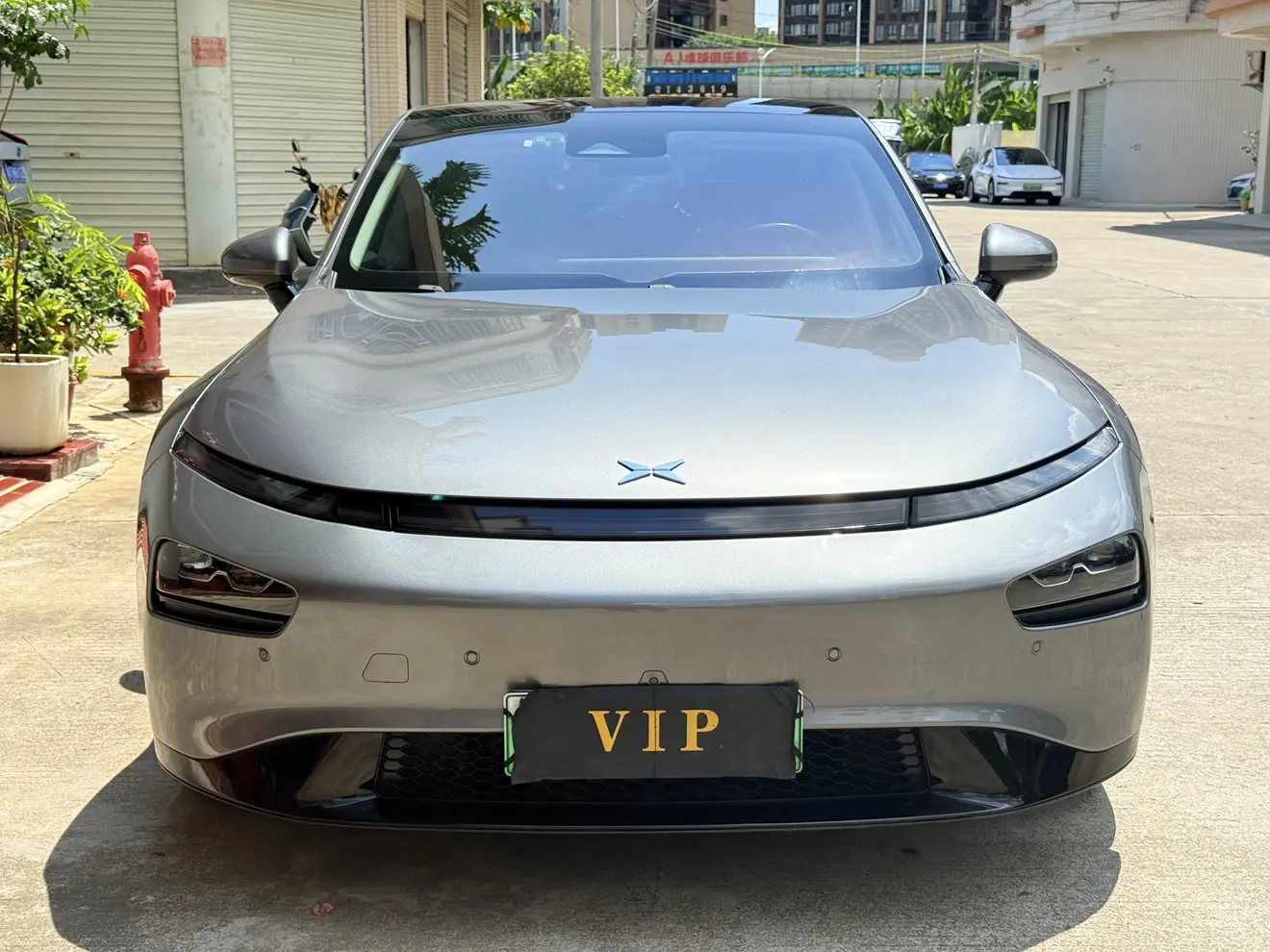 Xpeng P7  из Китая