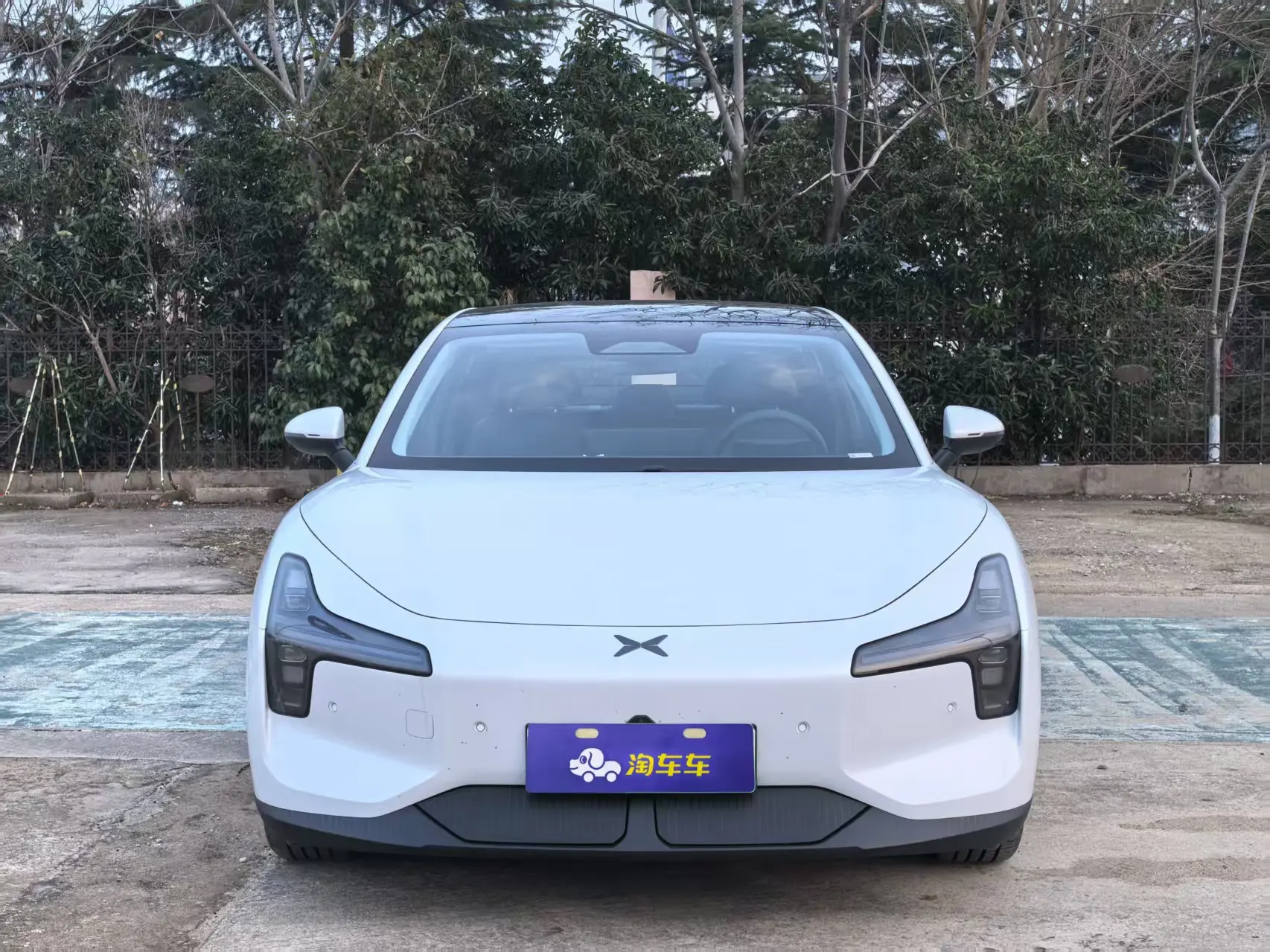 Xpeng Xiaopeng MONA M03  из Китая