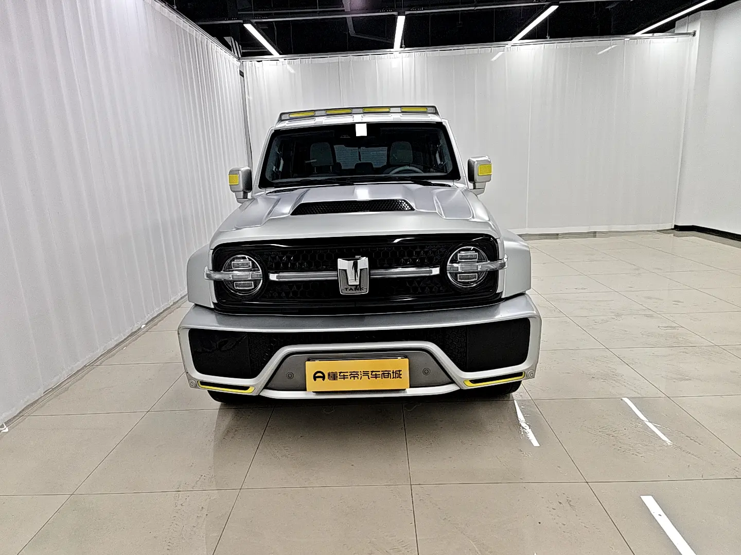 Tank Cyber  300  из Китая