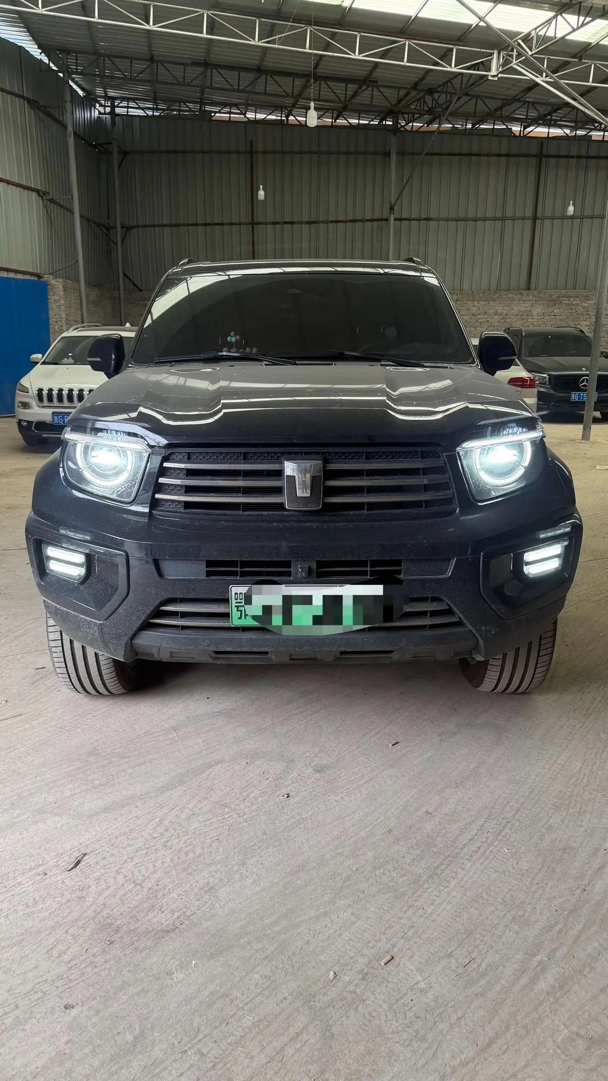 Tank 700 Hi4-T  из Китая