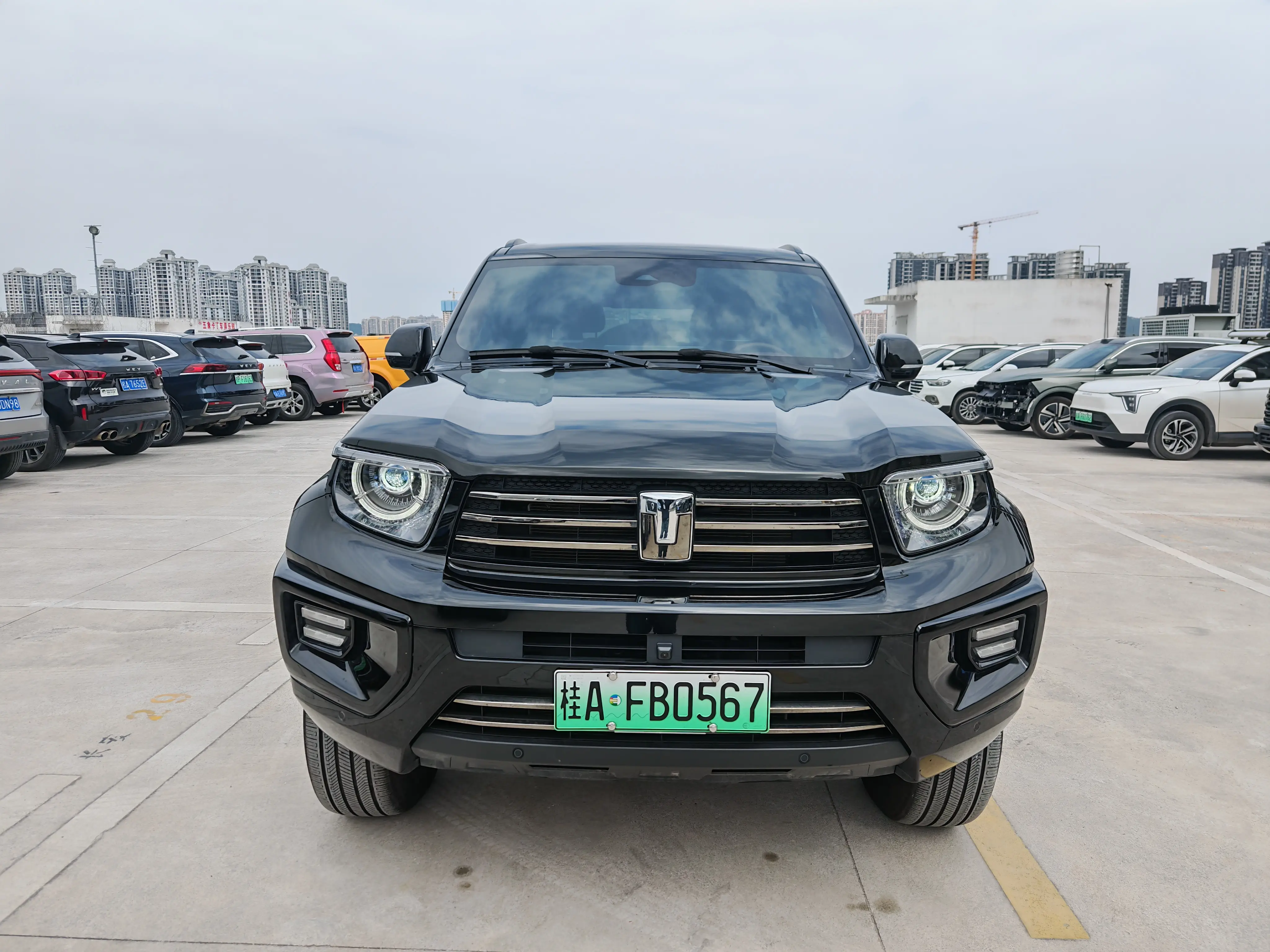 Tank 700 Hi4-T  из Китая