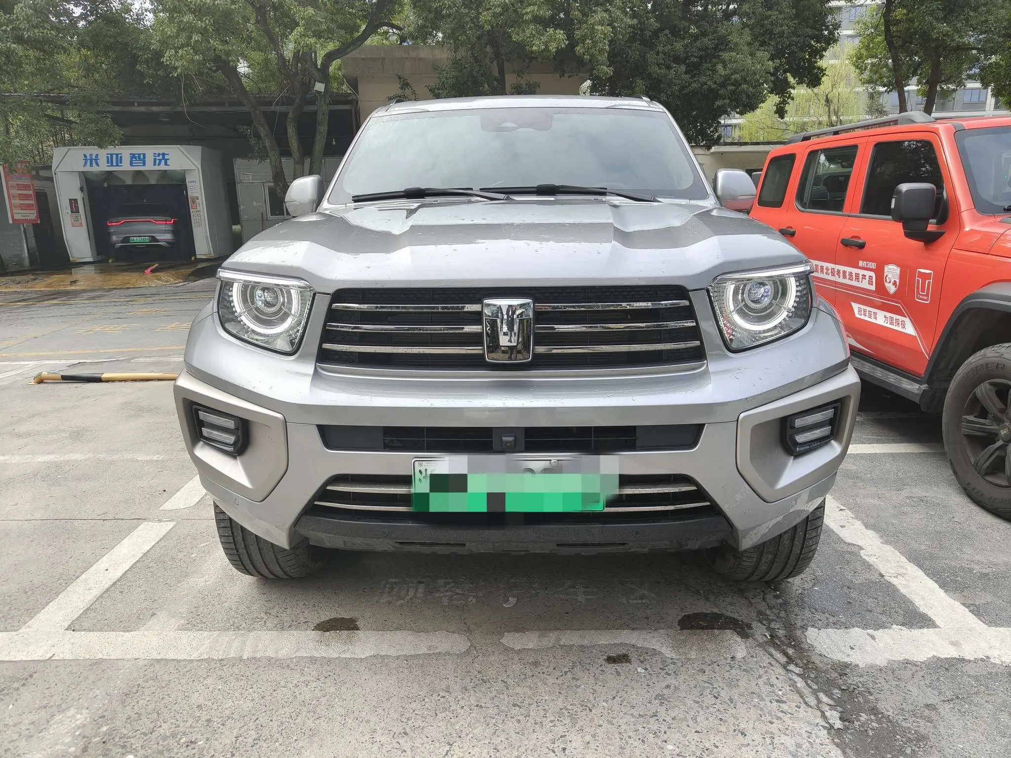 Tank 700 Hi4-T  из Китая