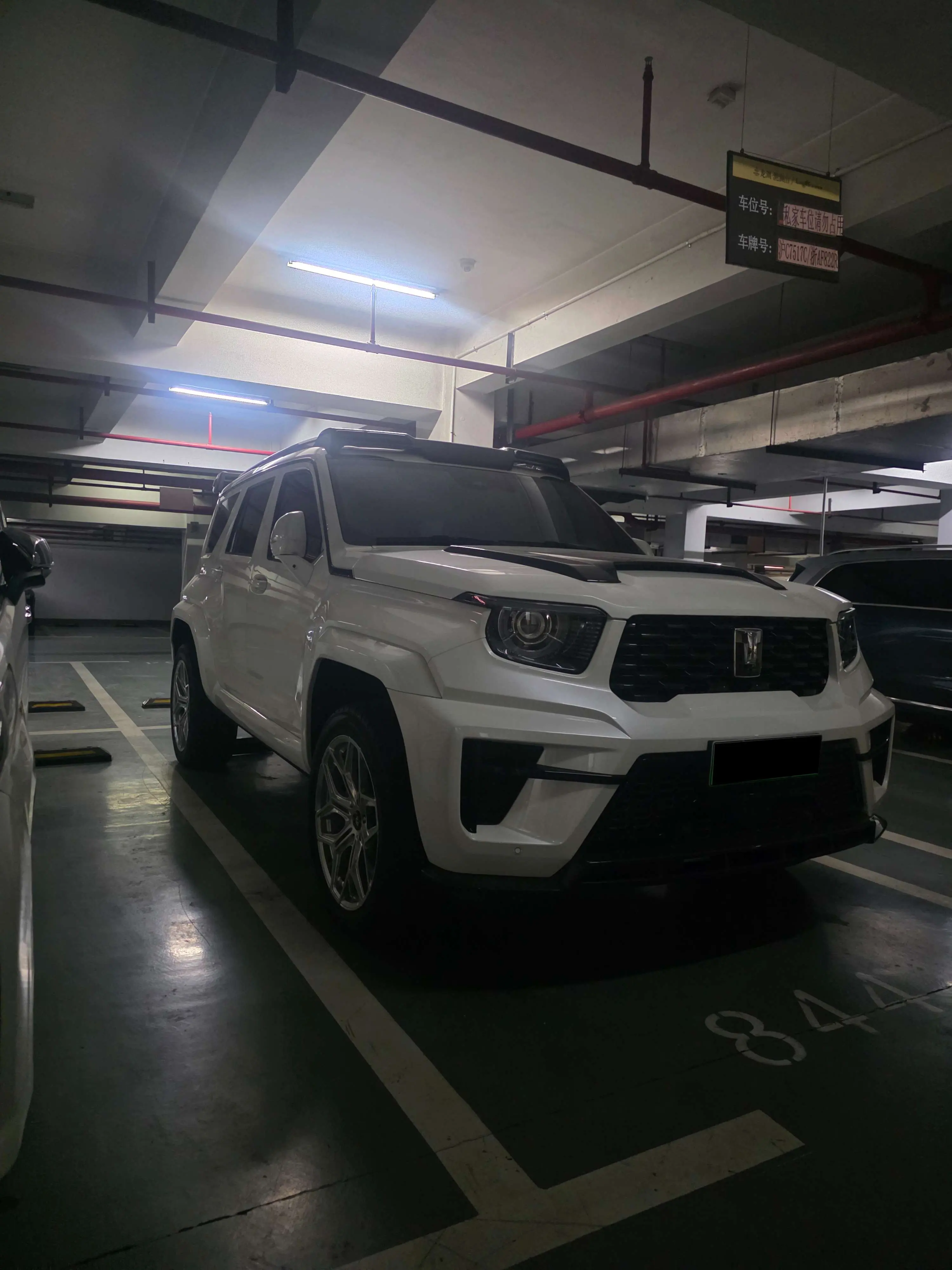 Tank 700 Hi4-T  из Китая