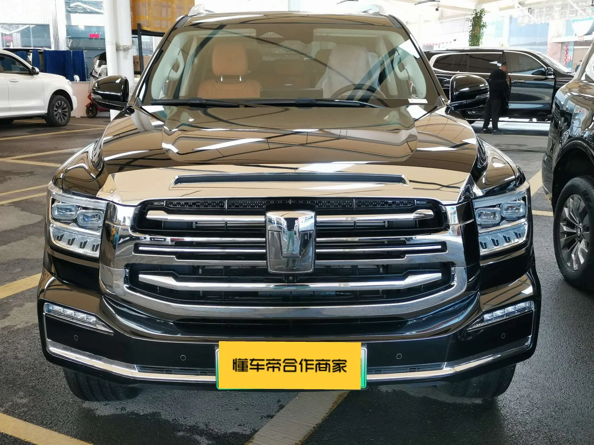 Tank 500 Hi4-T  из Китая